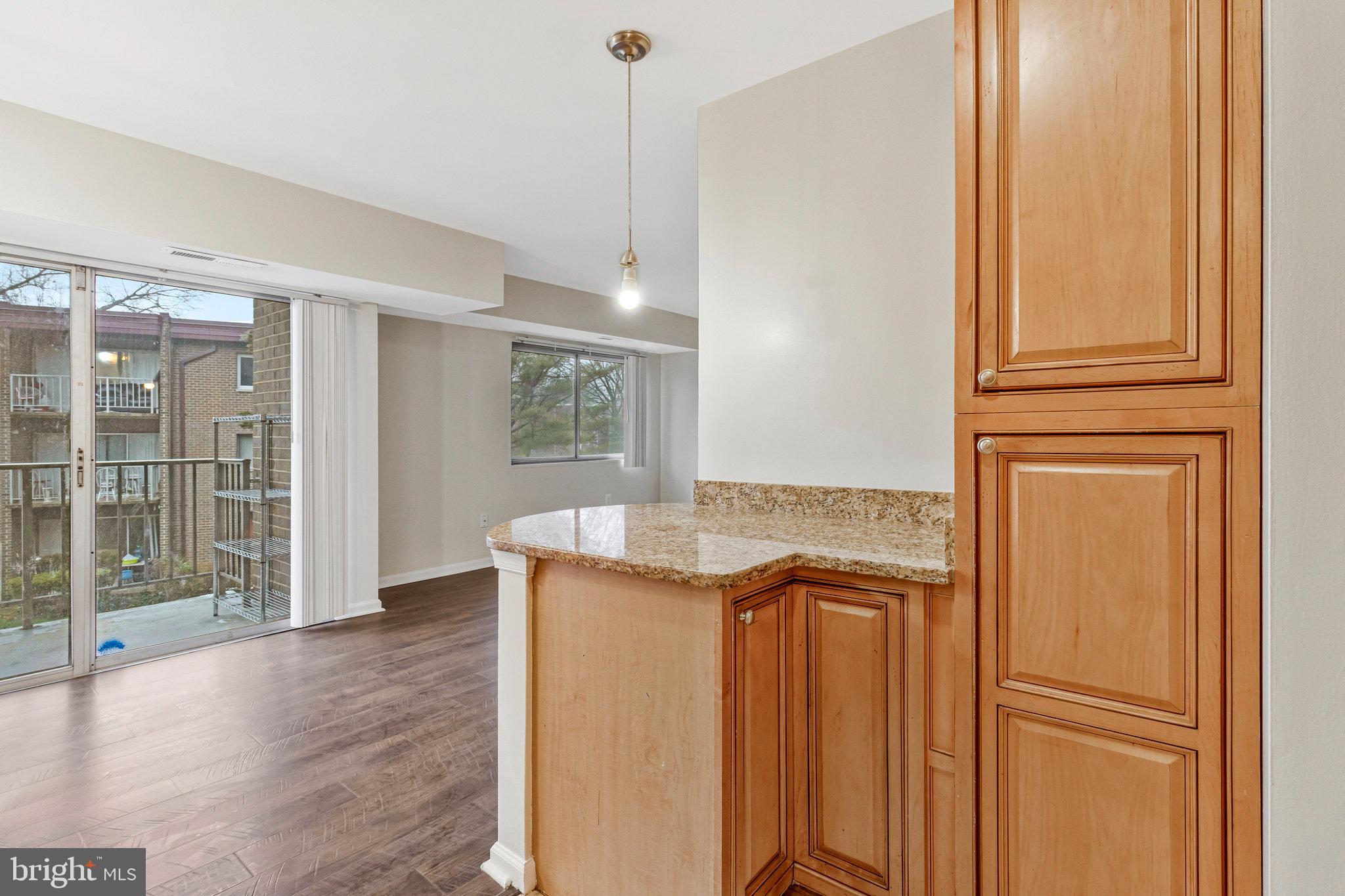 GRAND BEL MANOR - Residential