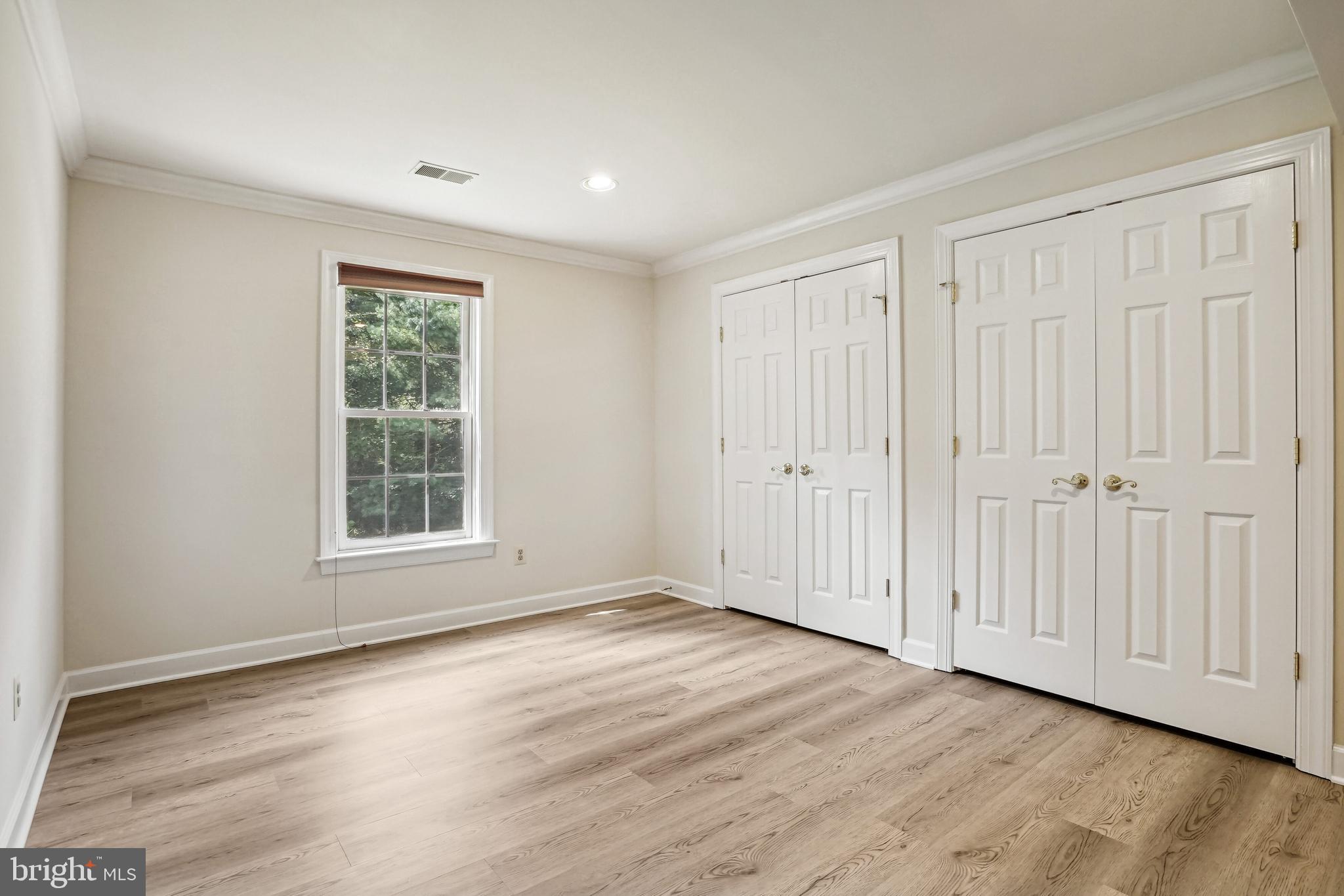 ASHLAWN HILL - Residential