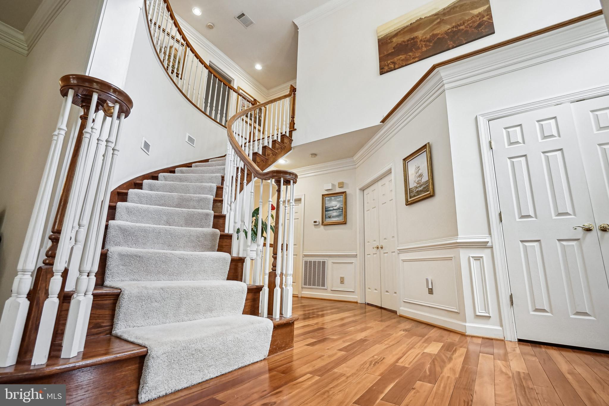 ASHLAWN HILL - Residential