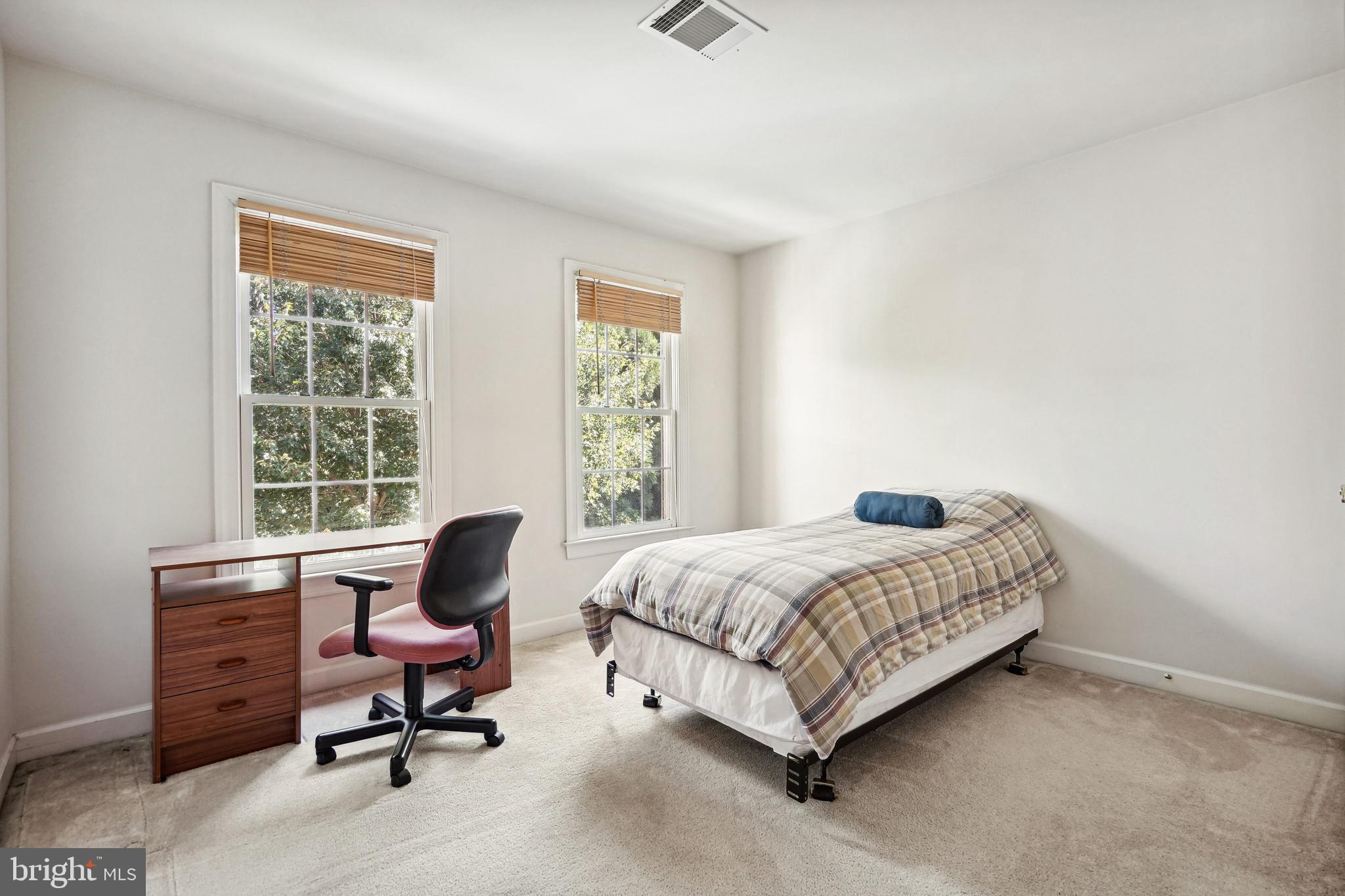 ASHLAWN HILL - Residential