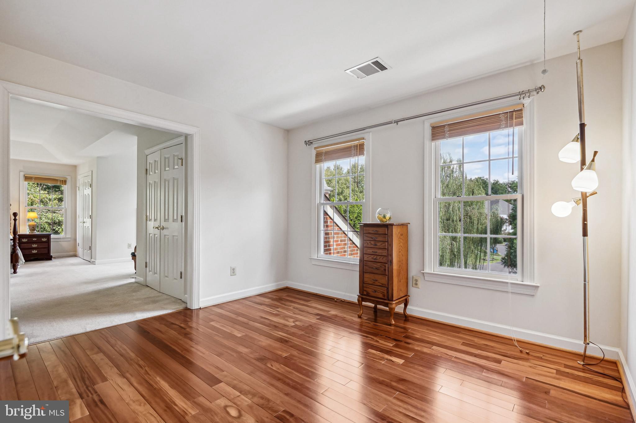 ASHLAWN HILL - Residential