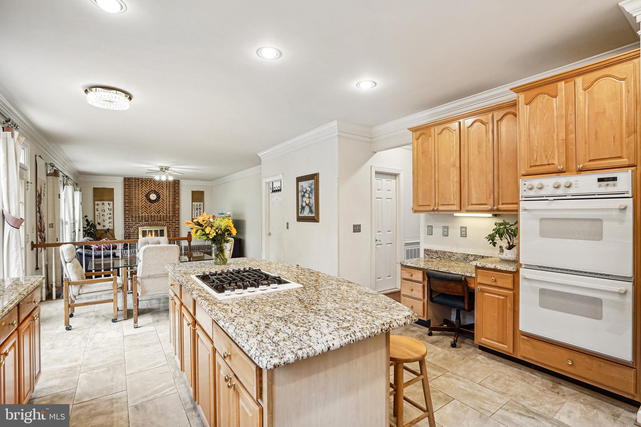 ASHLAWN HILL - Residential