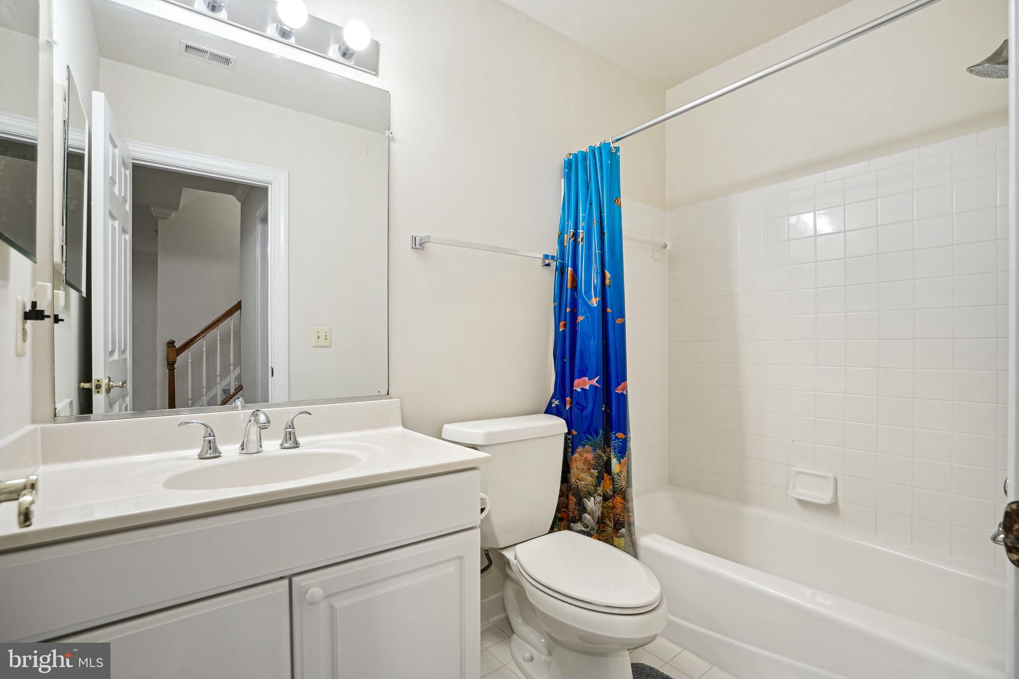 ASHLAWN HILL - Residential