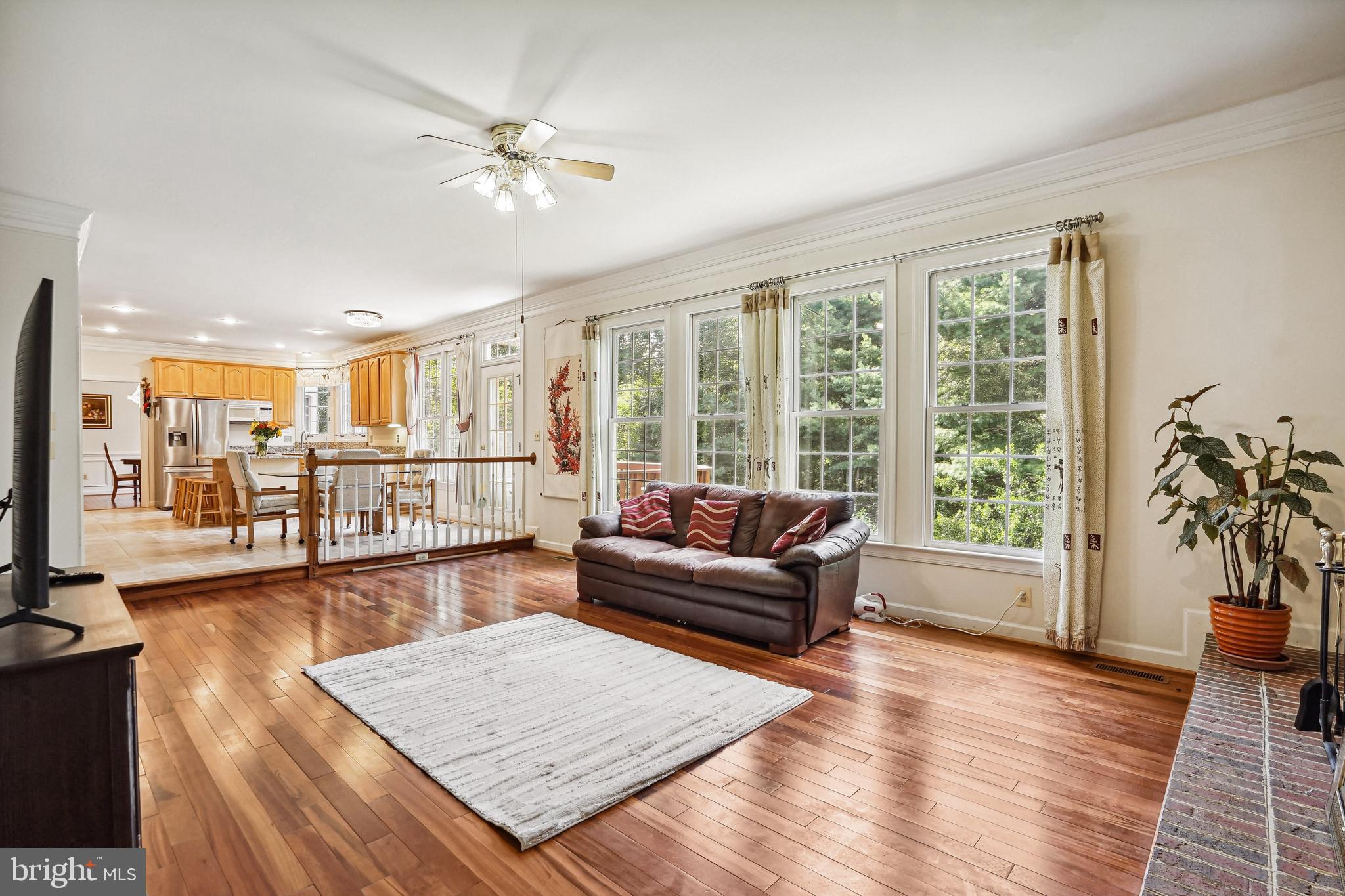 ASHLAWN HILL - Residential