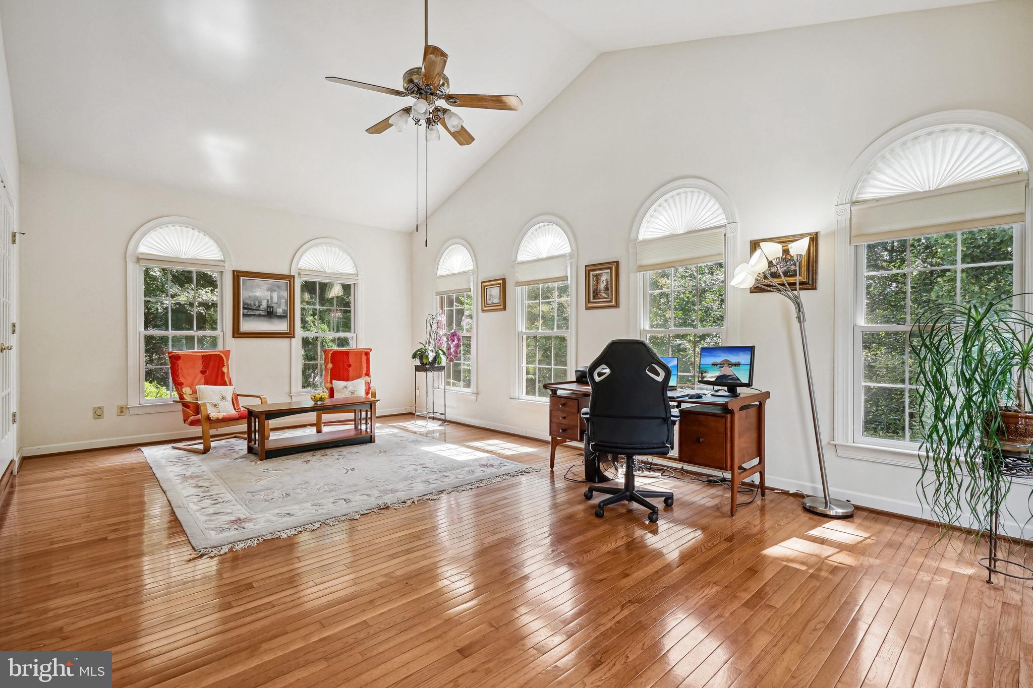 ASHLAWN HILL - Residential