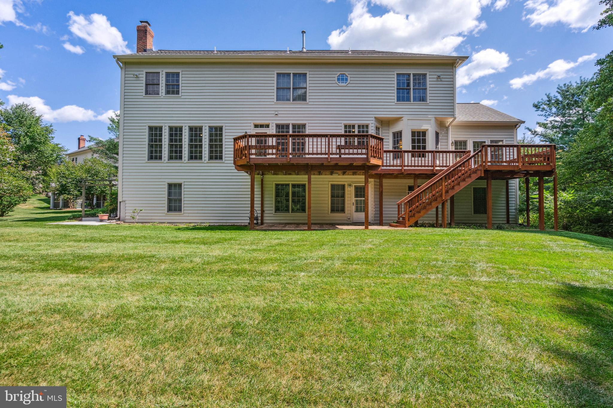 ASHLAWN HILL - Residential