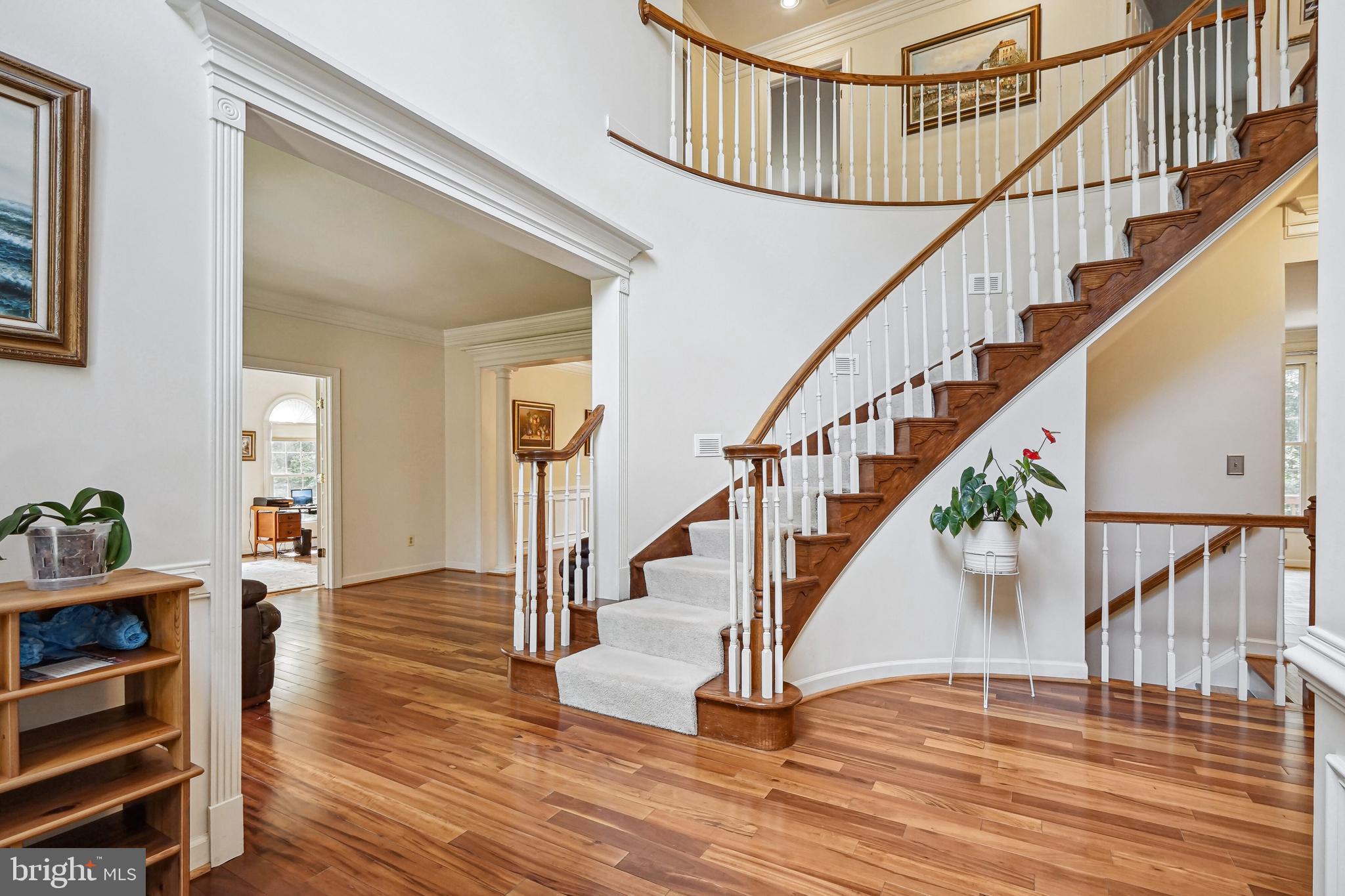 ASHLAWN HILL - Residential