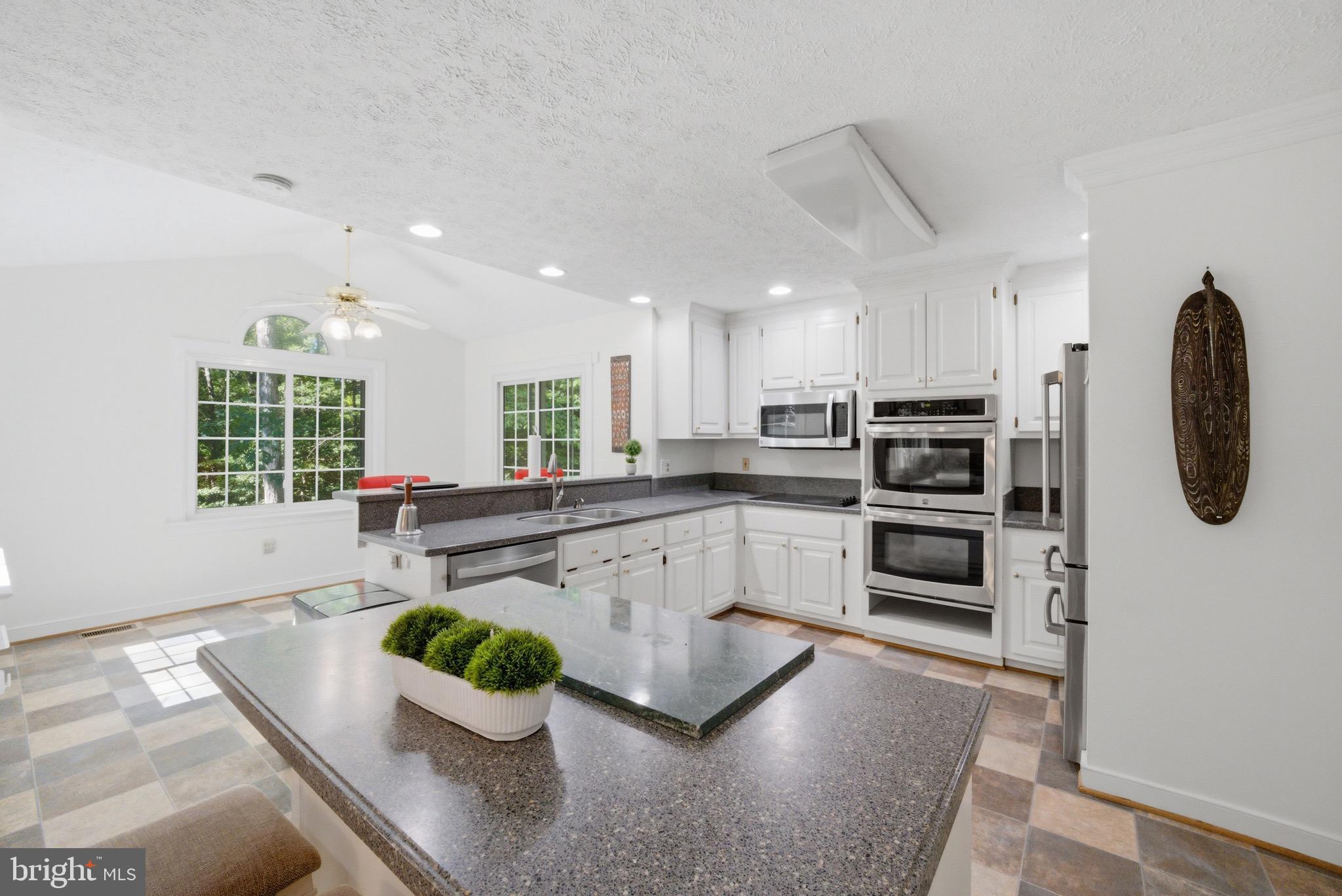 HANOVER GROVE - Residential