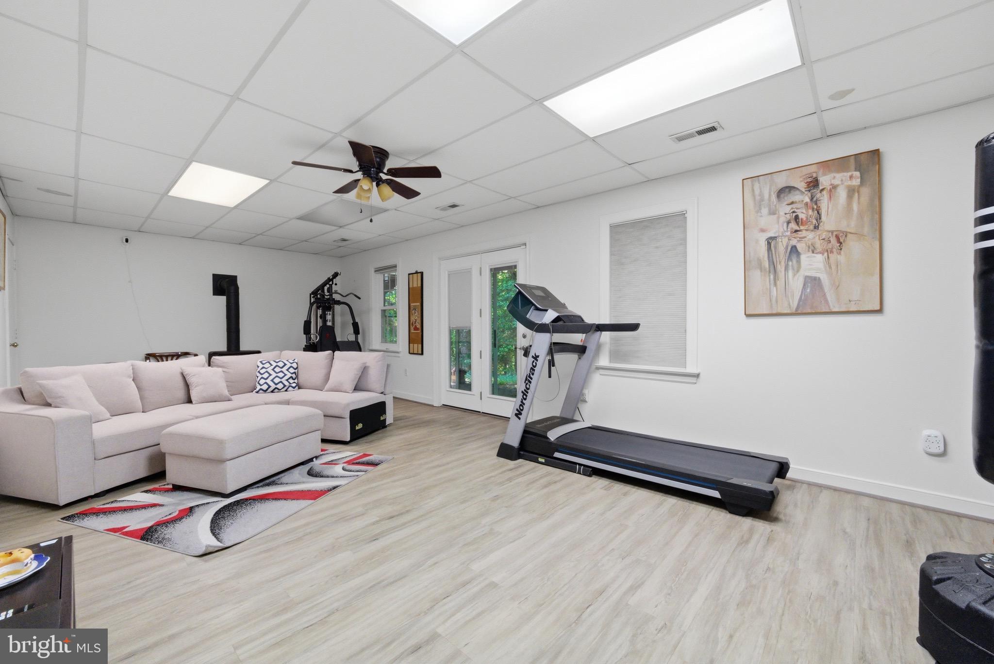 HANOVER GROVE - Residential