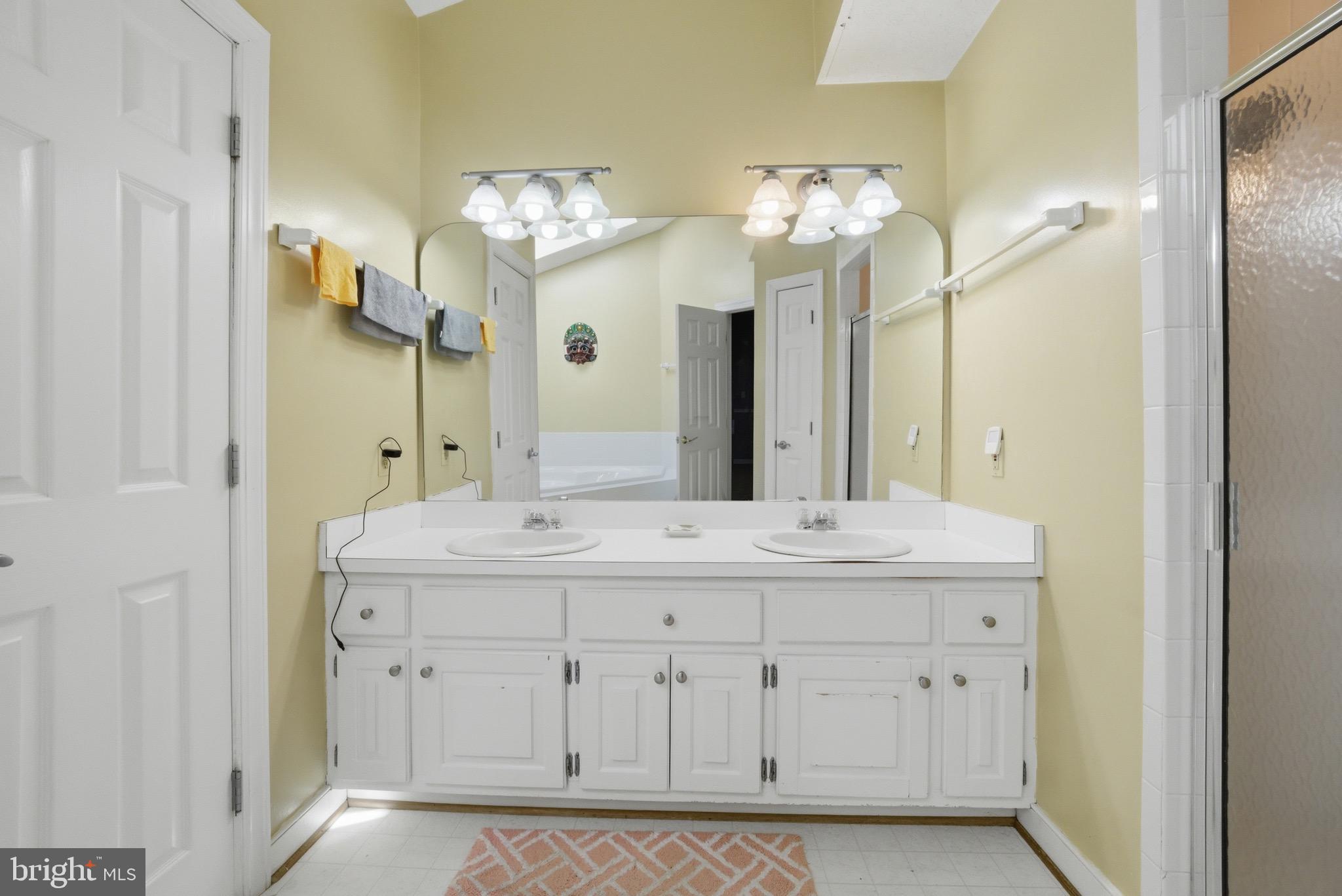 HANOVER GROVE - Residential