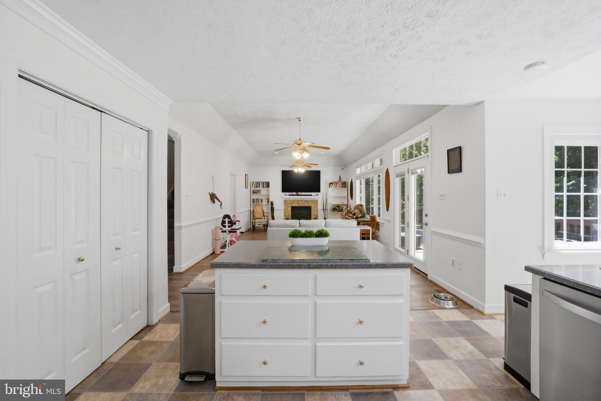 HANOVER GROVE - Residential