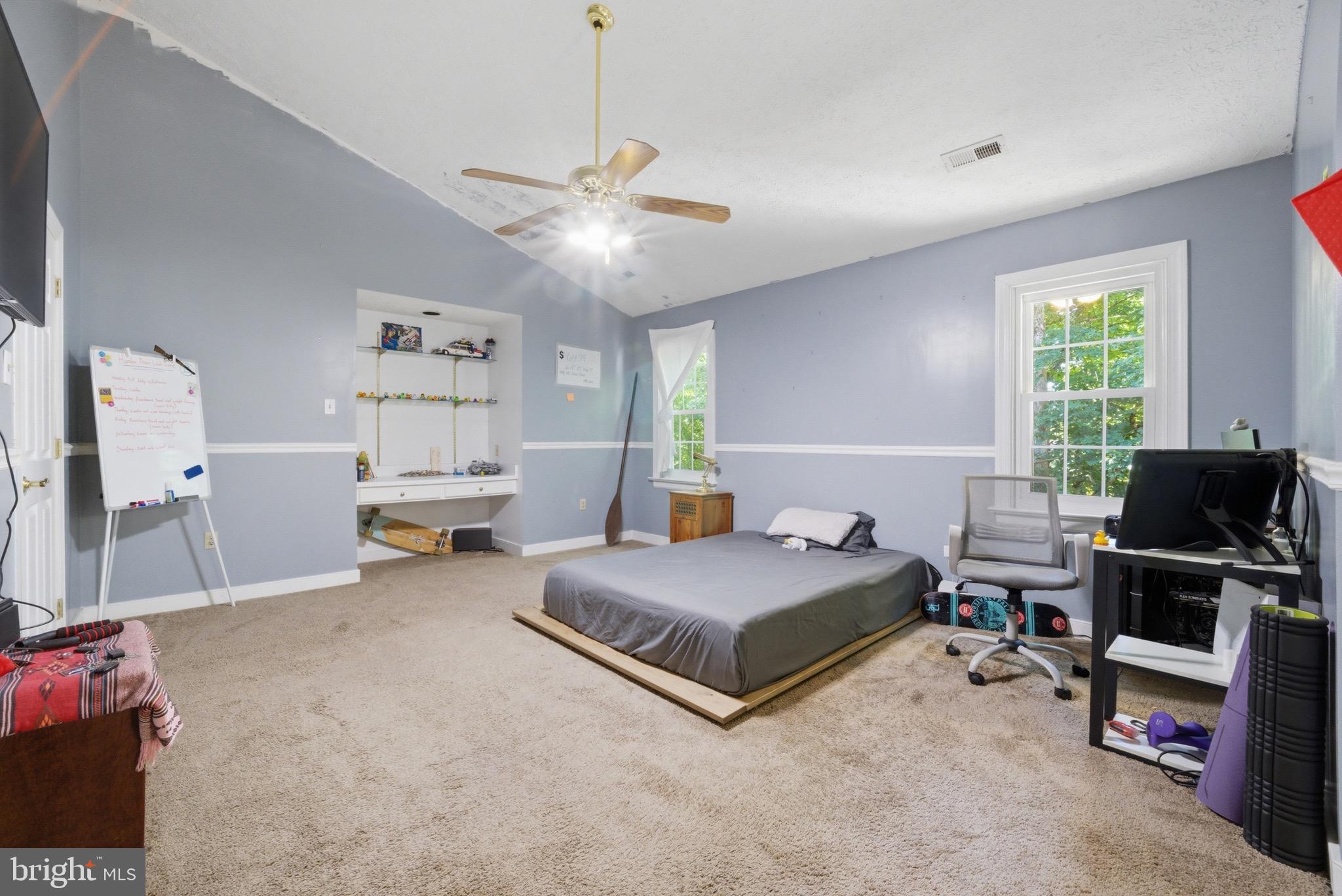 HANOVER GROVE - Residential
