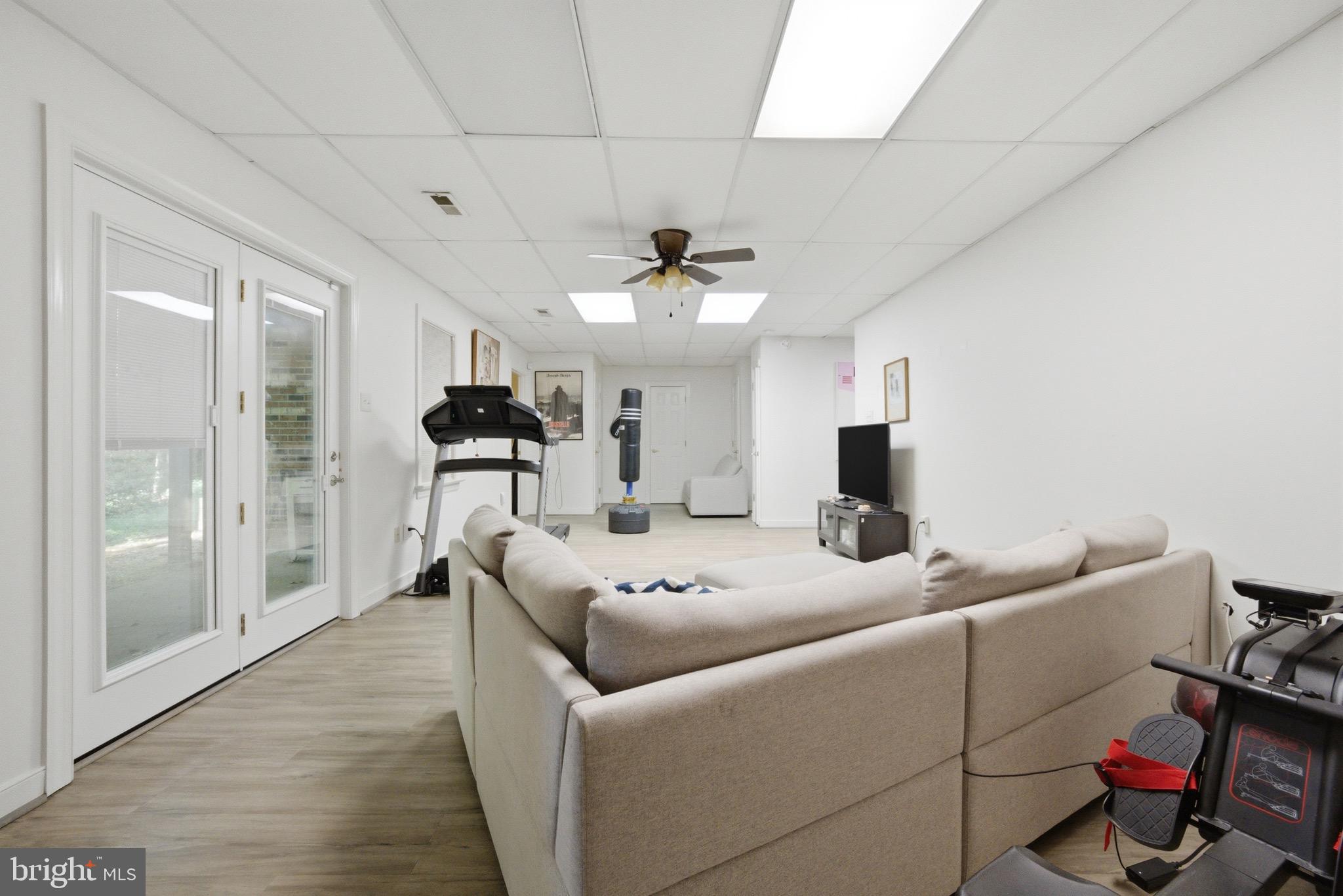 HANOVER GROVE - Residential