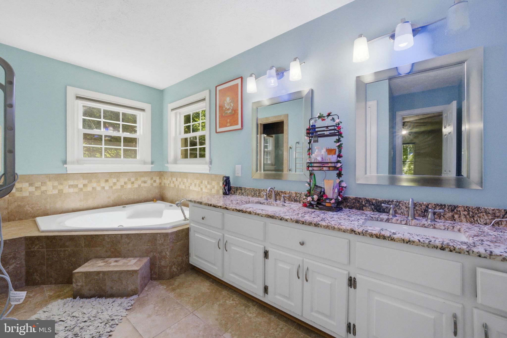 HANOVER GROVE - Residential