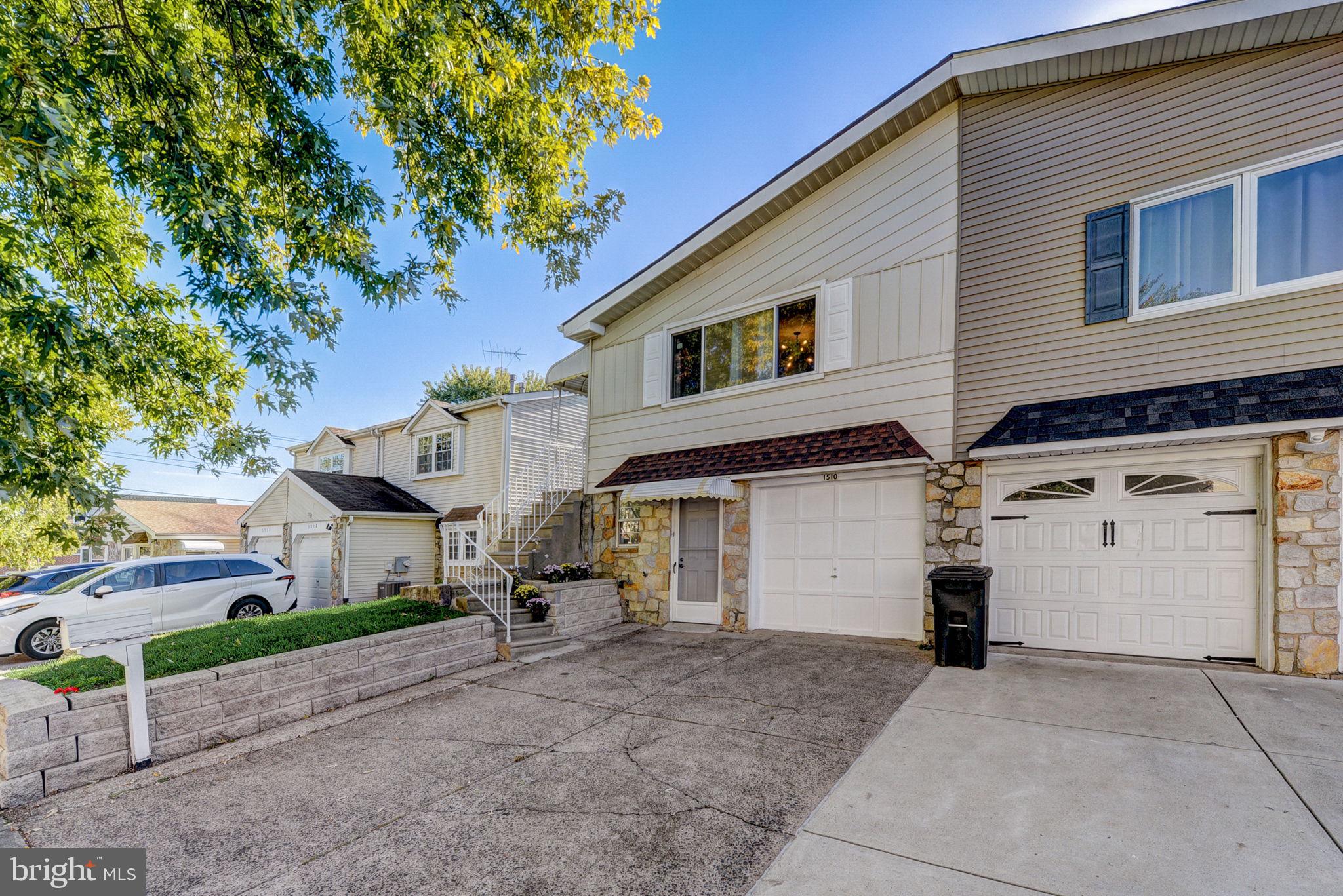 RHAWNHURST - Residential