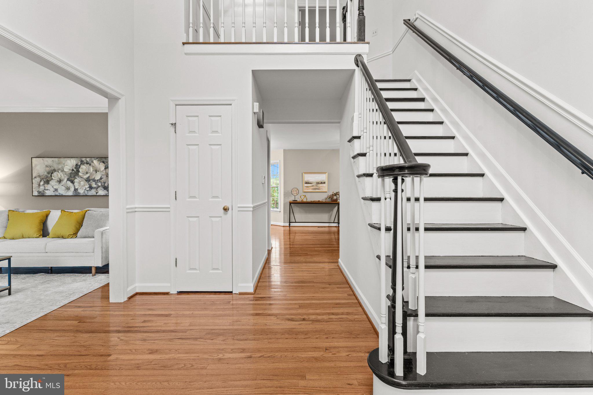 6400 COTSWOLD WAY