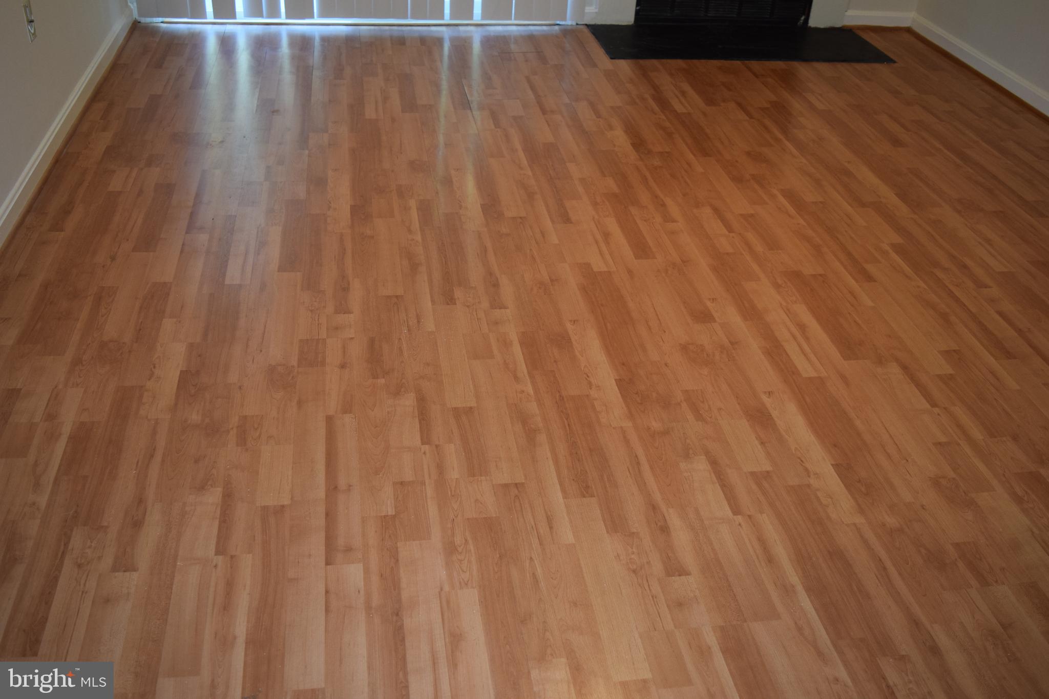 CLUSTERS AT WOODLAWN - Residential Lease