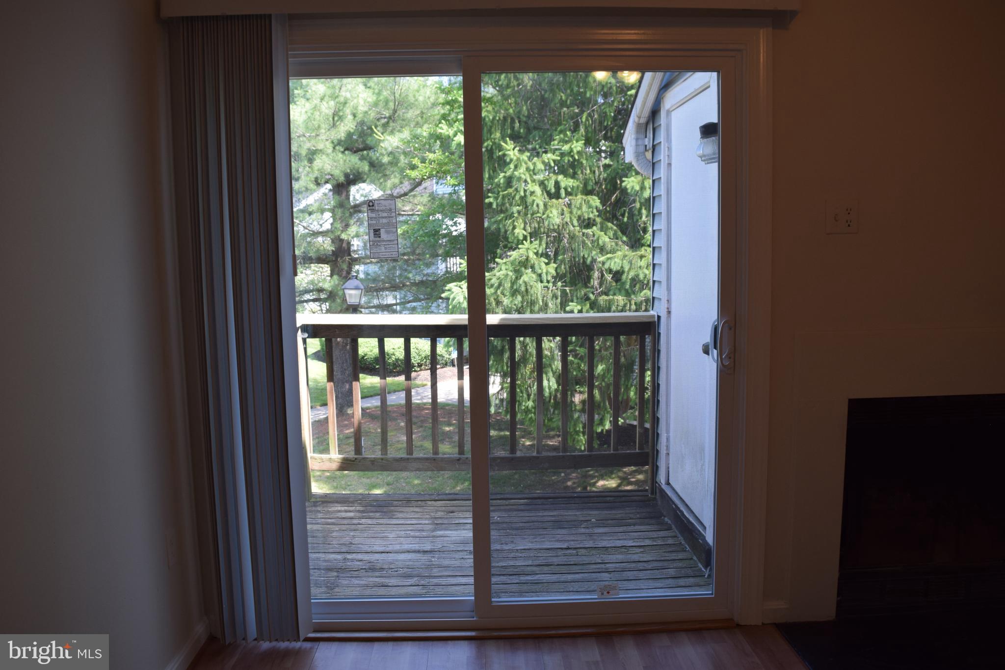 CLUSTERS AT WOODLAWN - Residential Lease