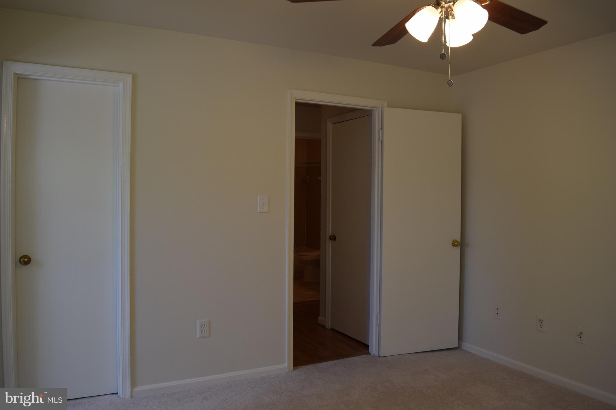 CLUSTERS AT WOODLAWN - Residential Lease