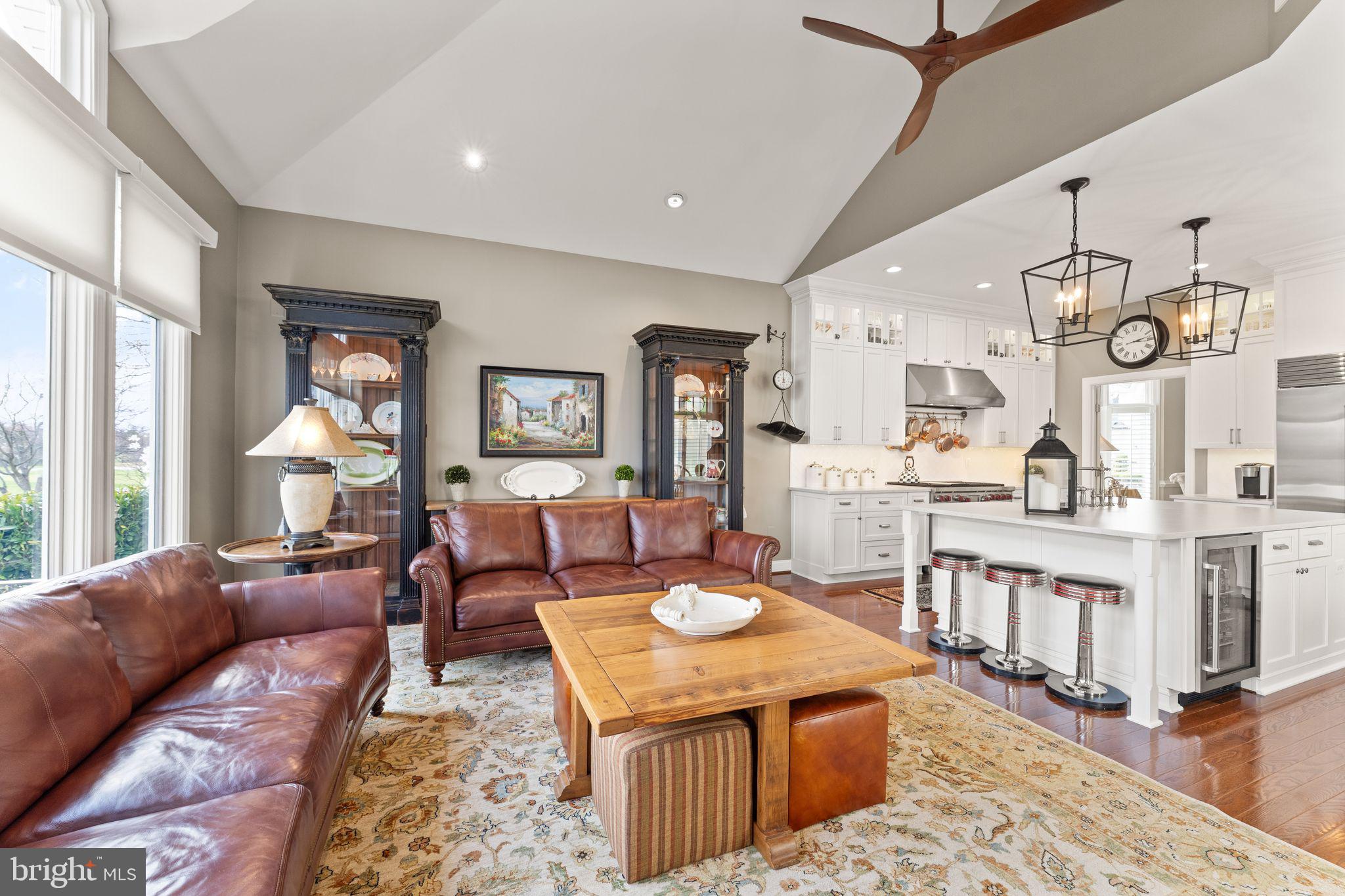 RIVER CREEK - Residential