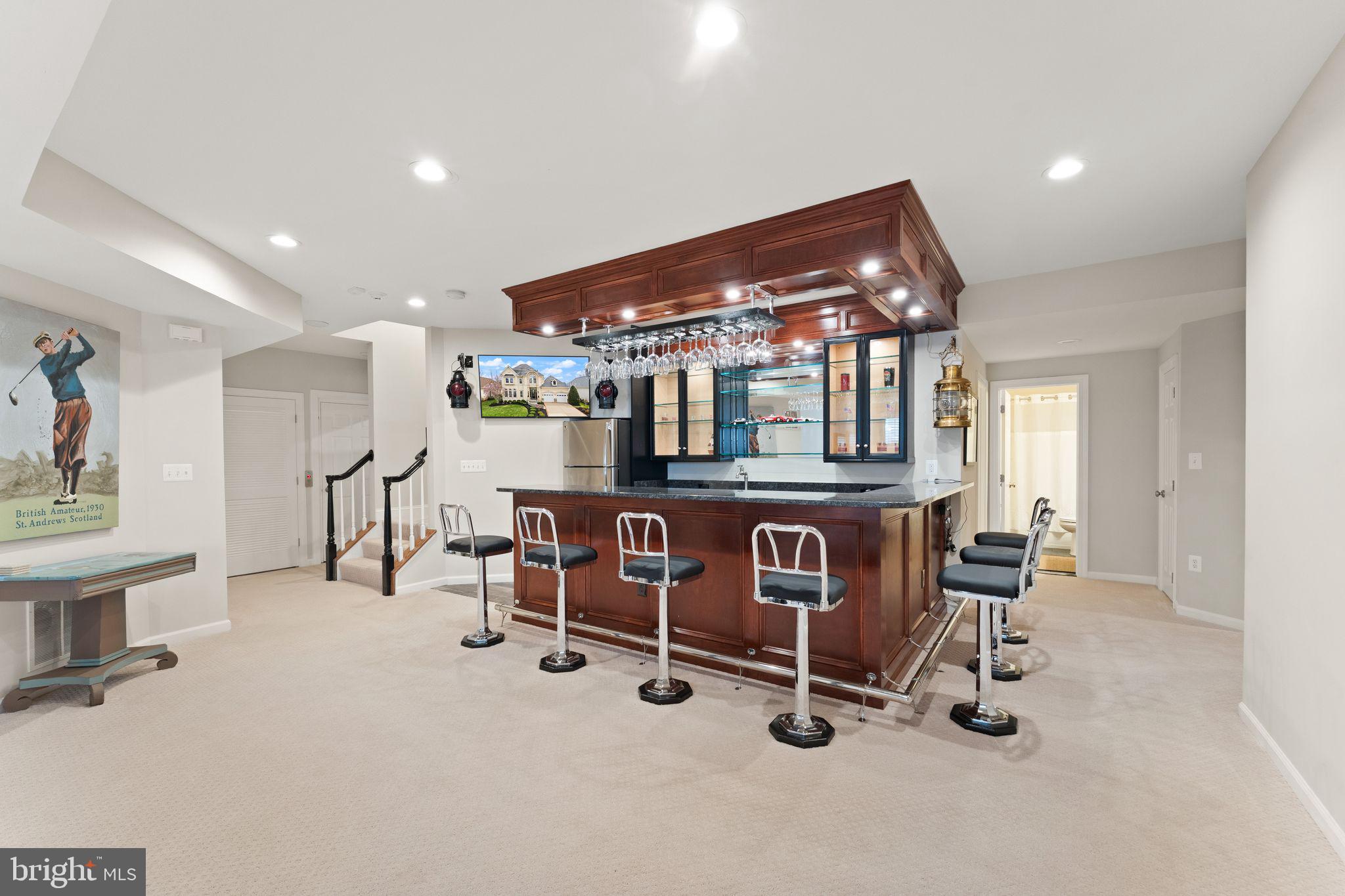 RIVER CREEK - Residential