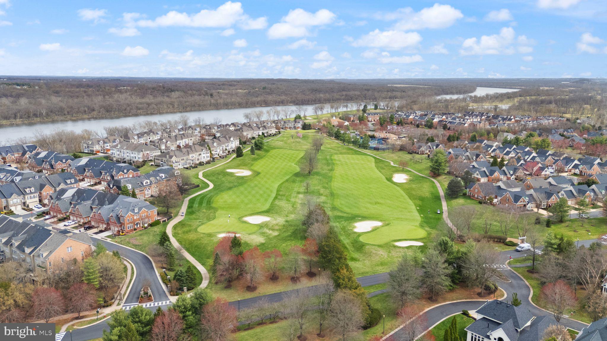 RIVER CREEK - Residential