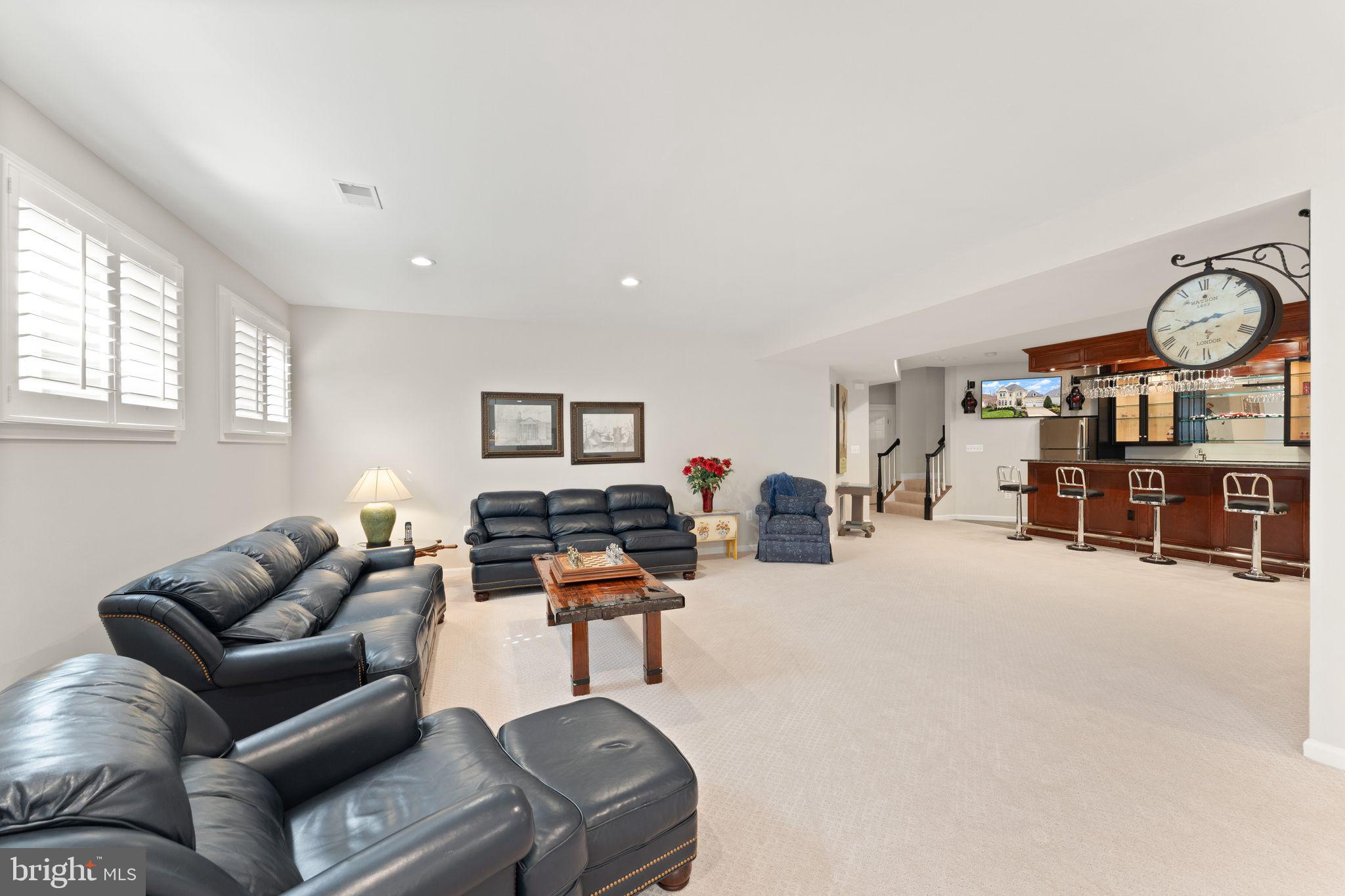 RIVER CREEK - Residential