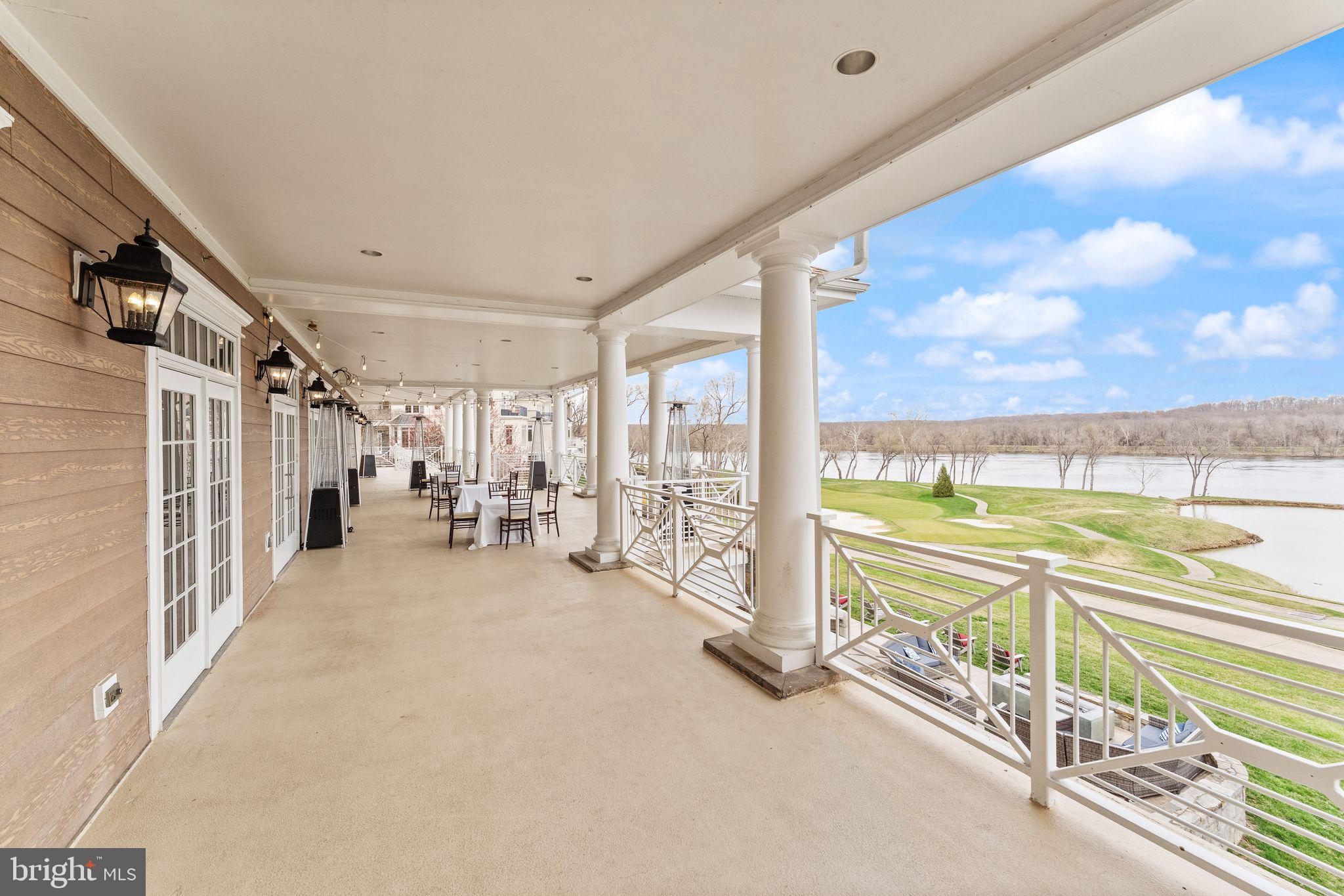 RIVER CREEK - Residential