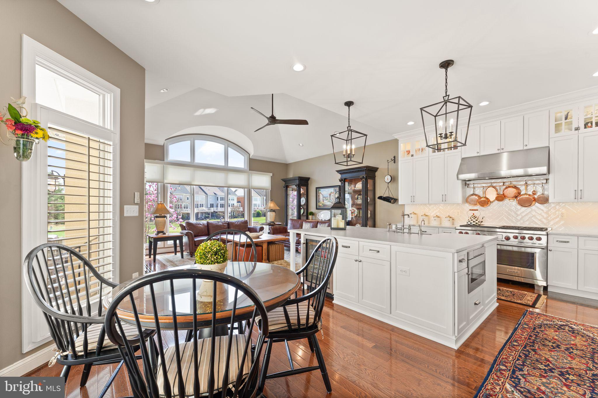 RIVER CREEK - Residential