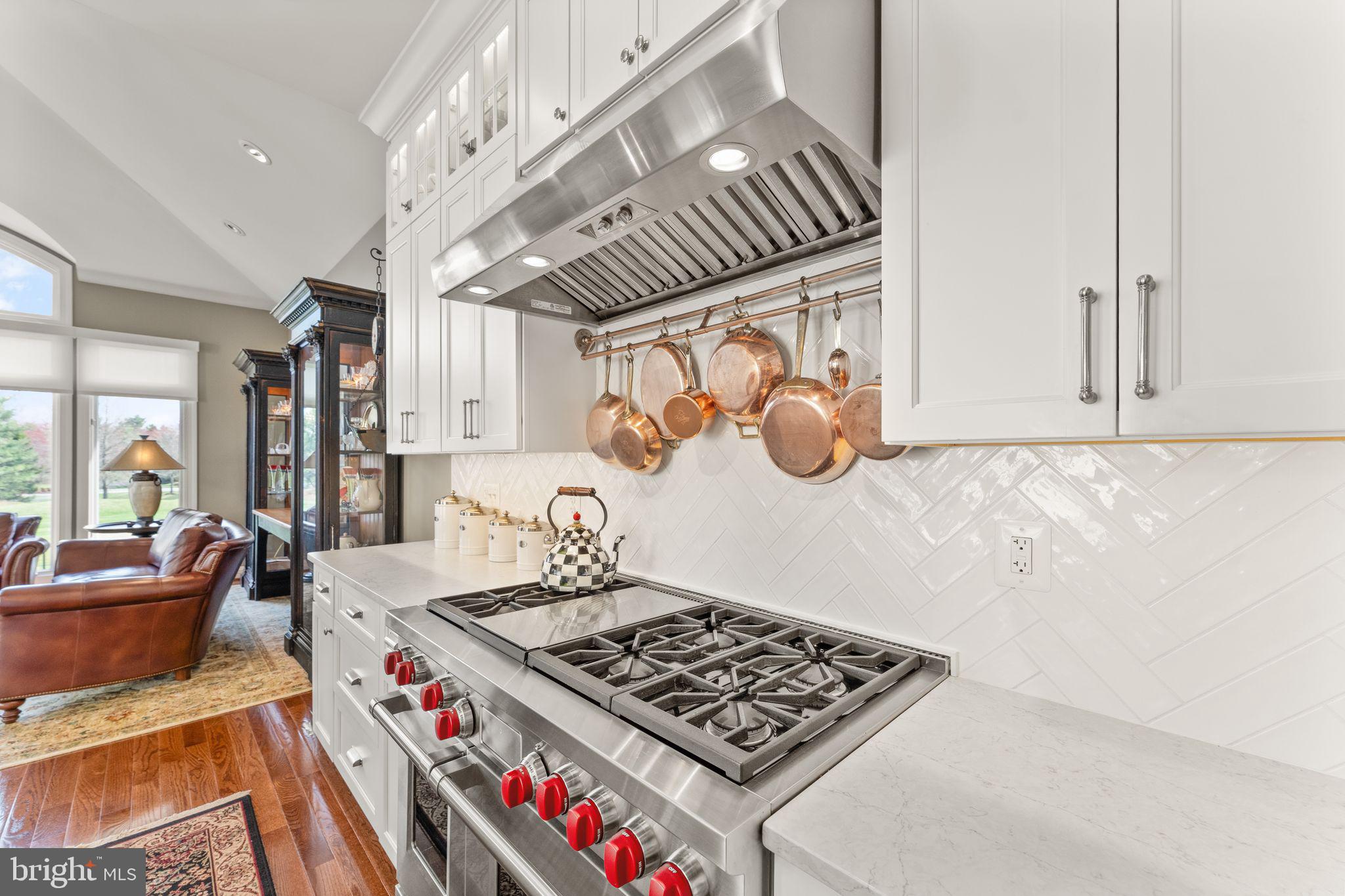 RIVER CREEK - Residential