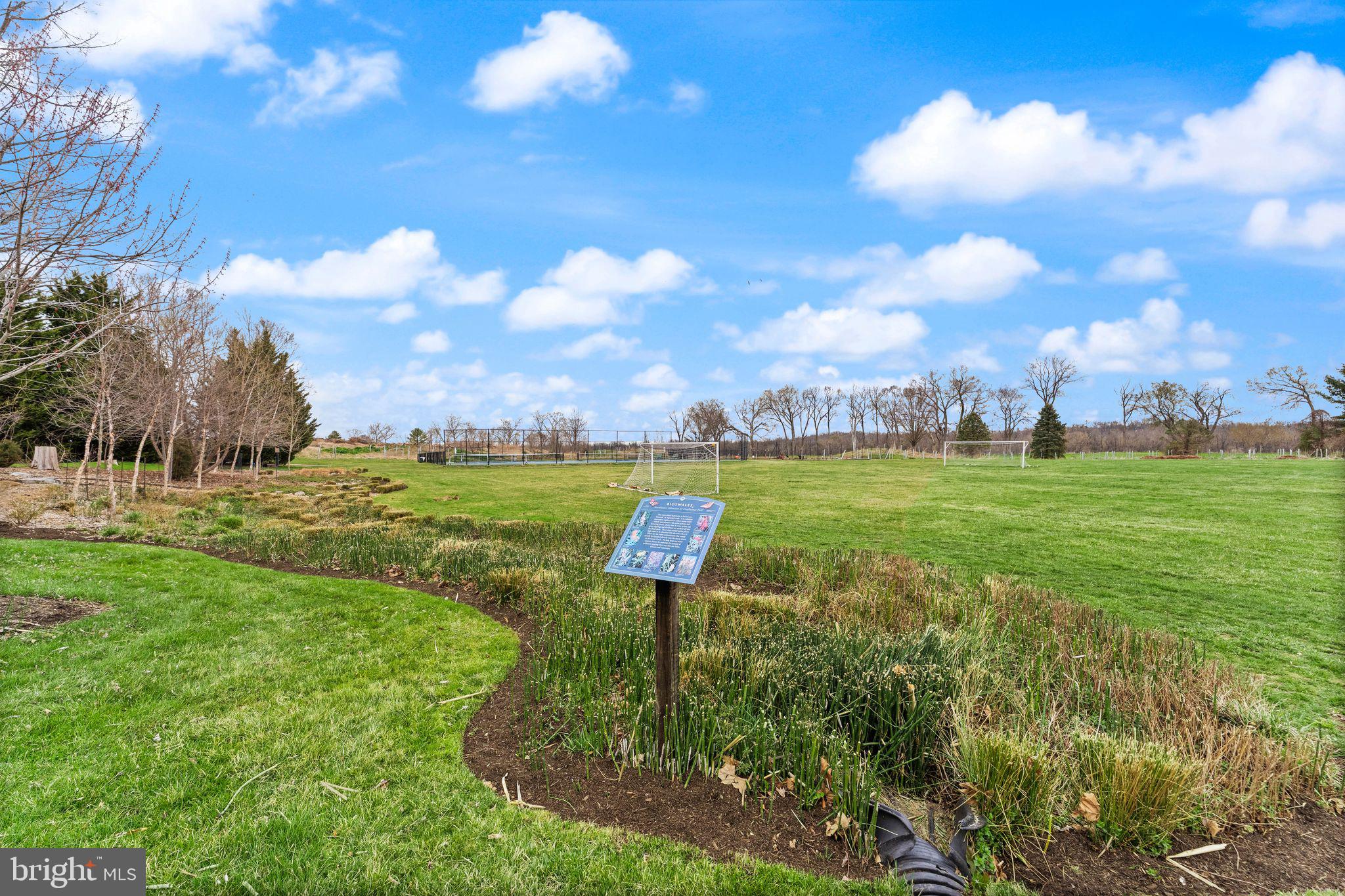 RIVER CREEK - Residential