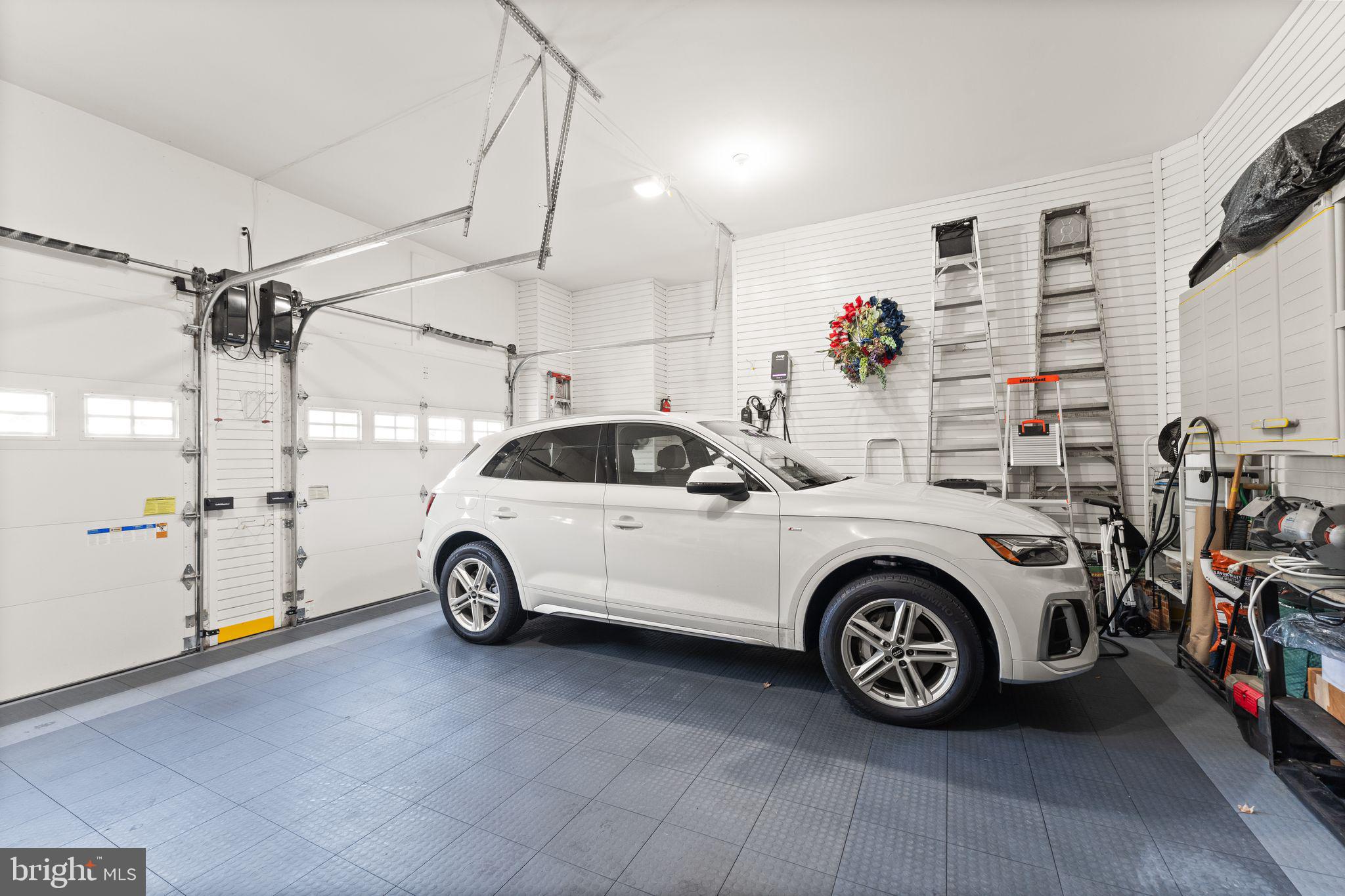 RIVER CREEK - Residential