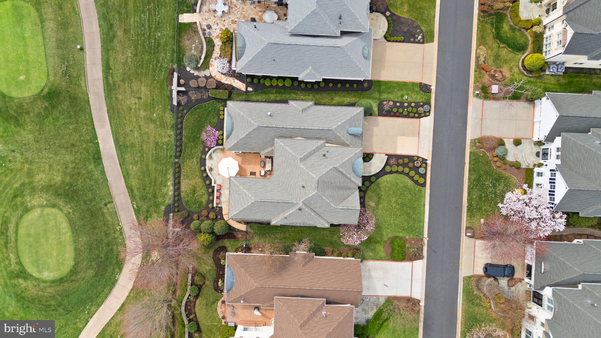 RIVER CREEK - Residential