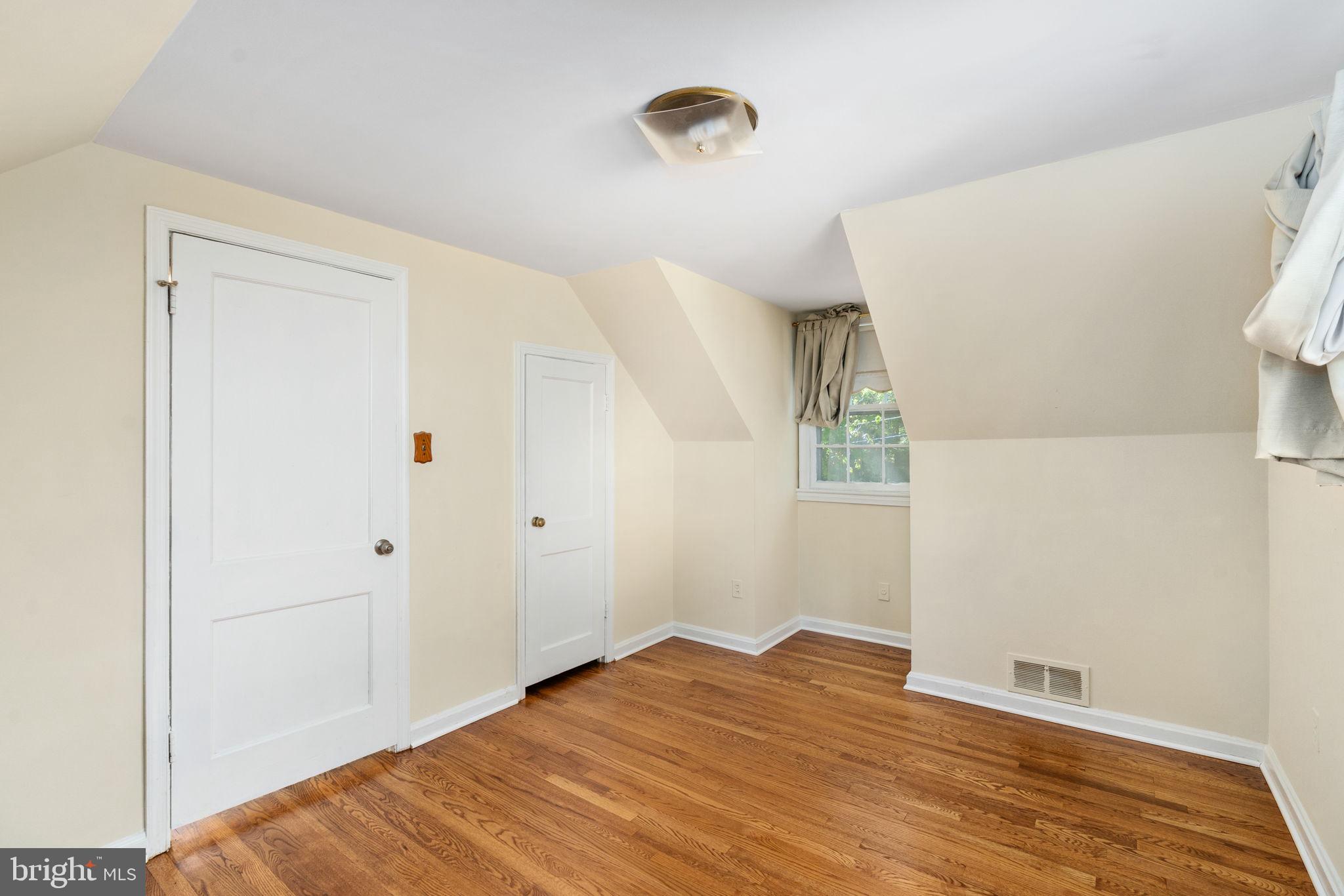 BARCROFT HILLS - Residential