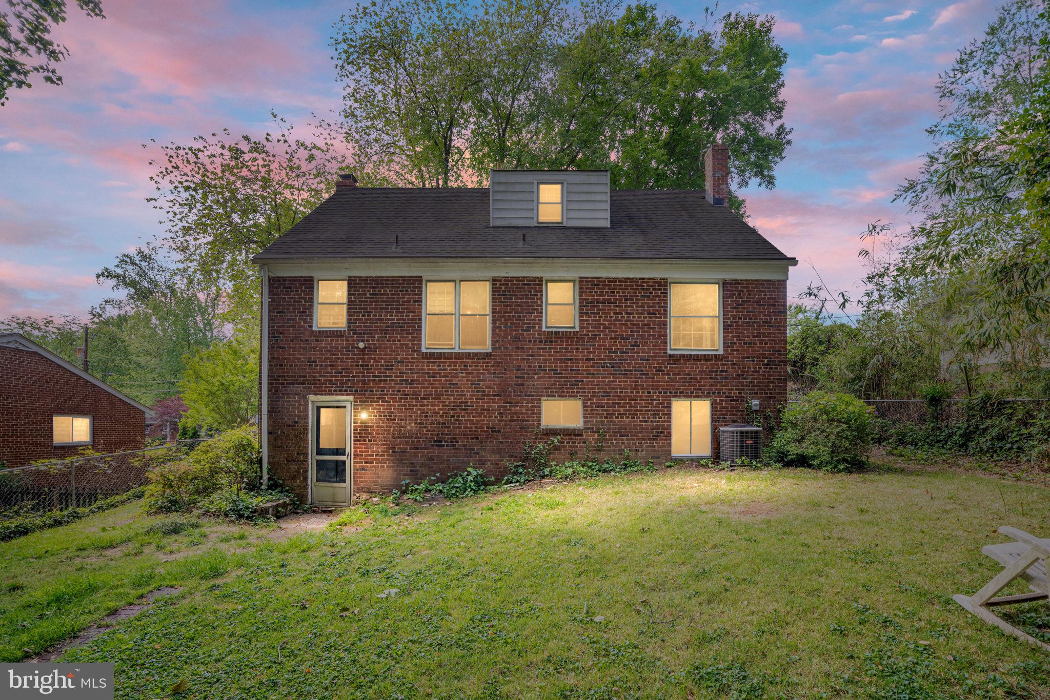 BARCROFT HILLS - Residential