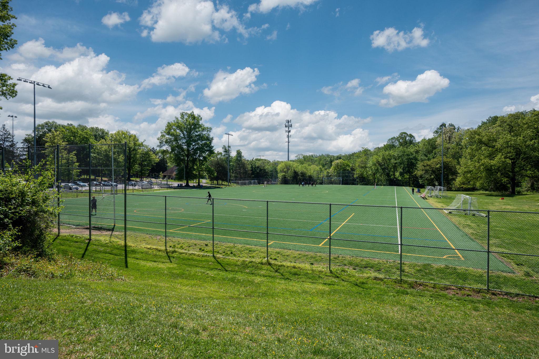 BARCROFT HILLS - Residential