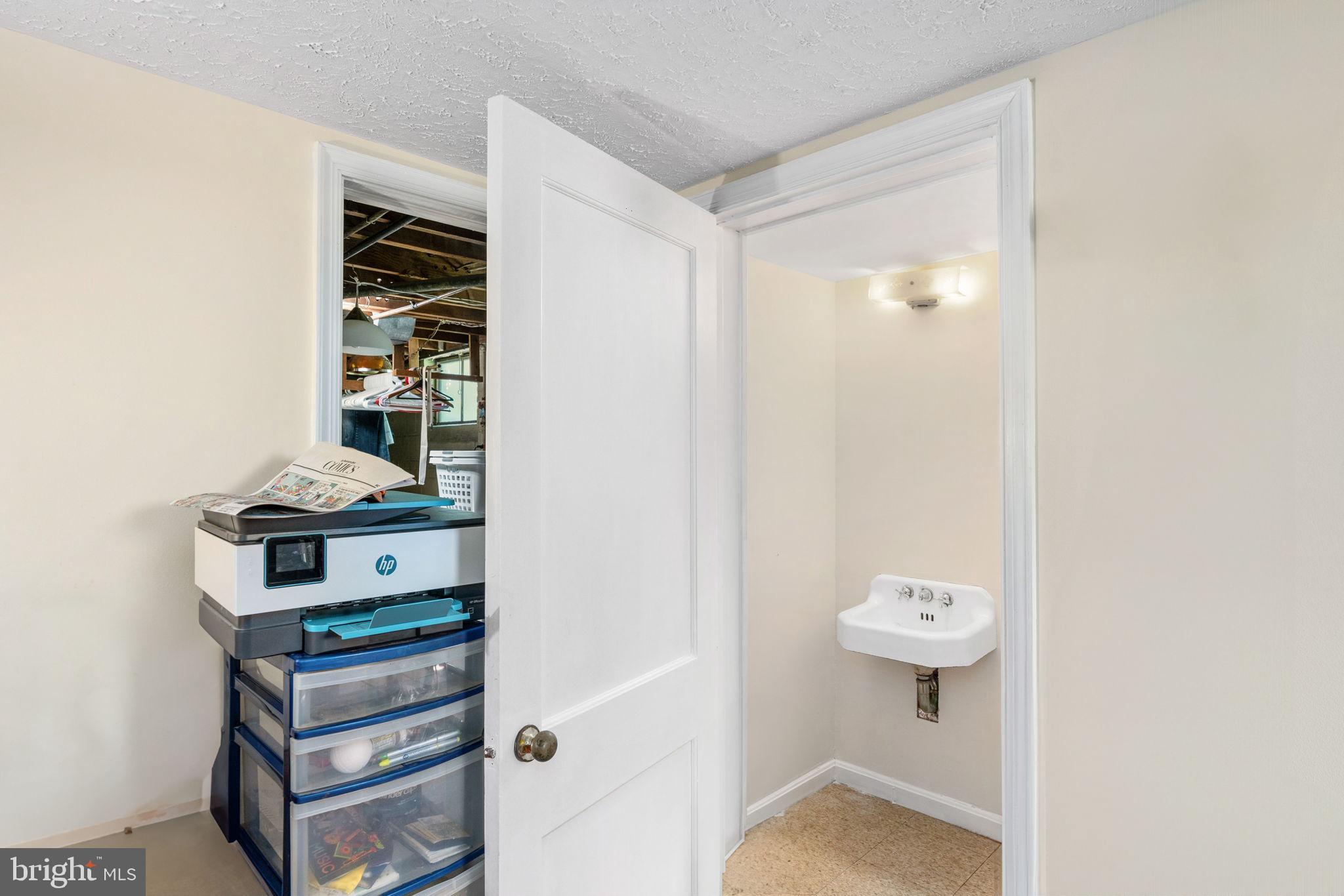 BARCROFT HILLS - Residential