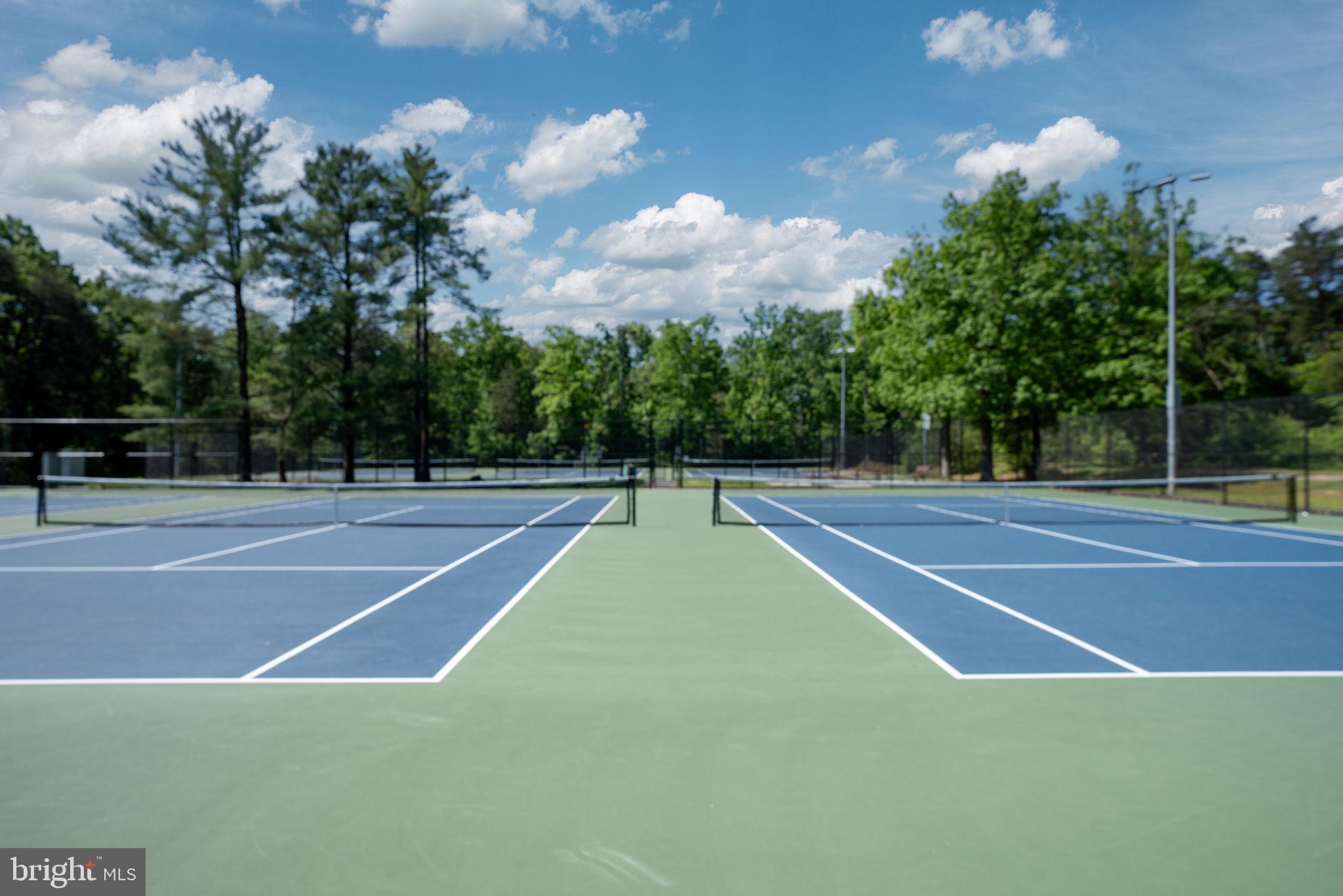 BARCROFT HILLS - Residential