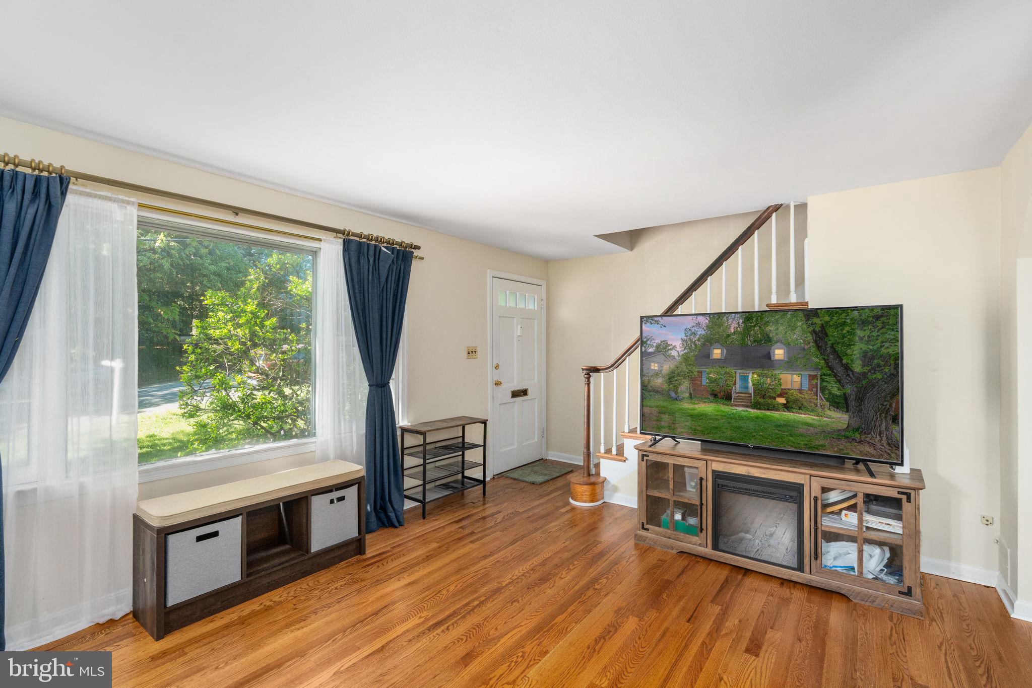 6510 OAKWOOD DRIVE