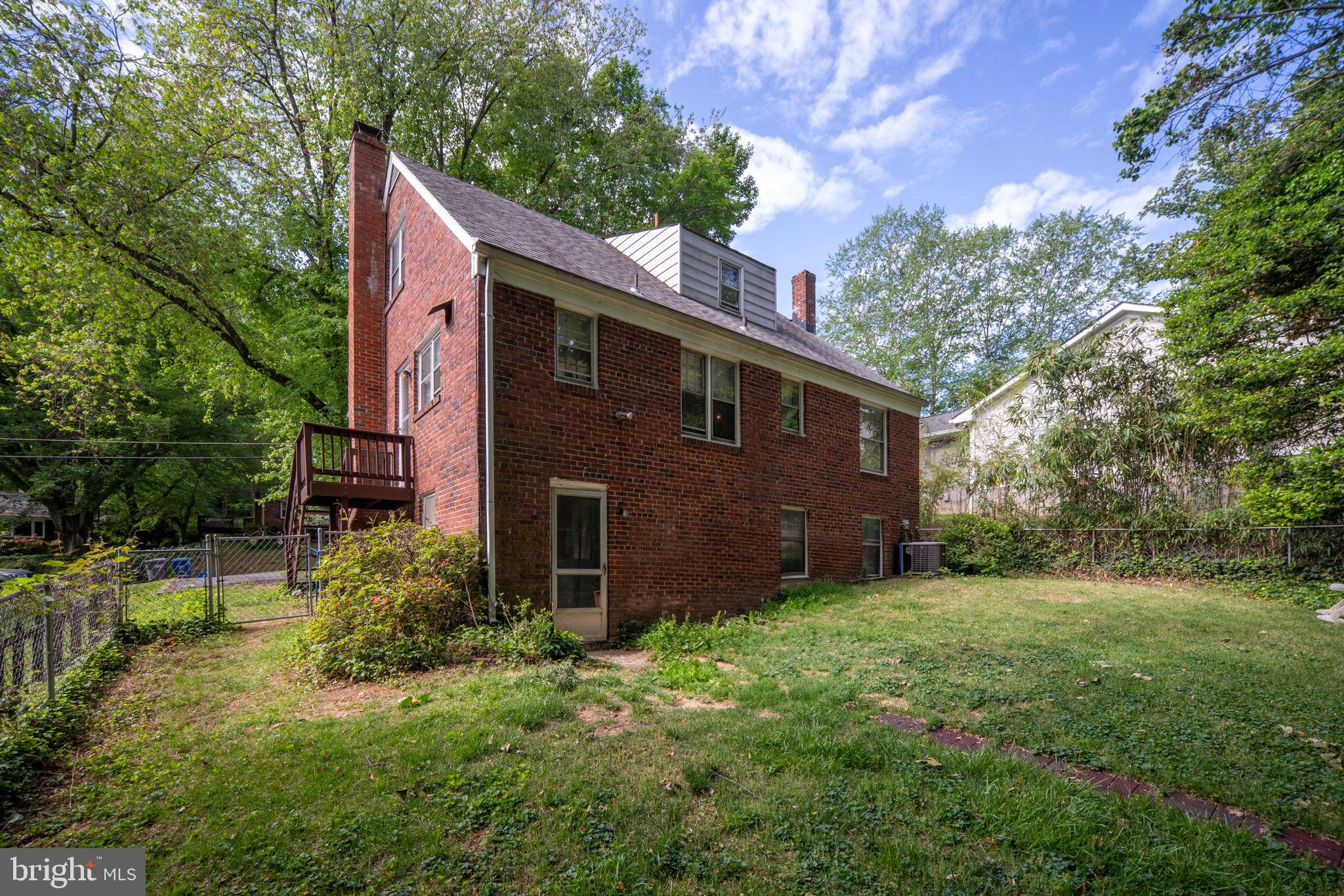 BARCROFT HILLS - Residential