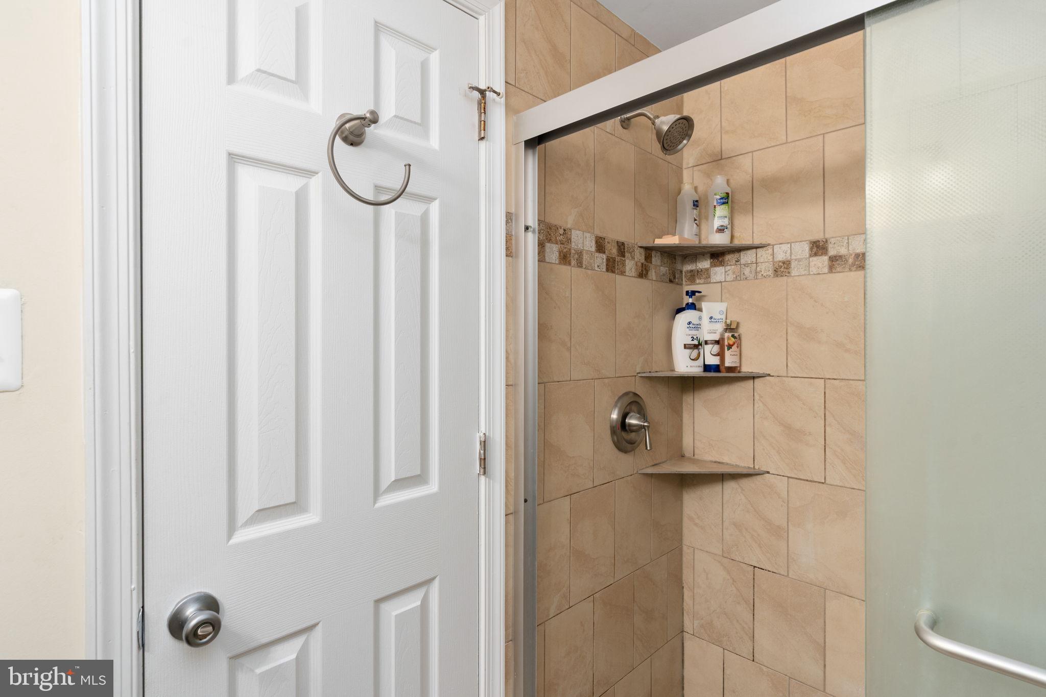 BARCROFT HILLS - Residential