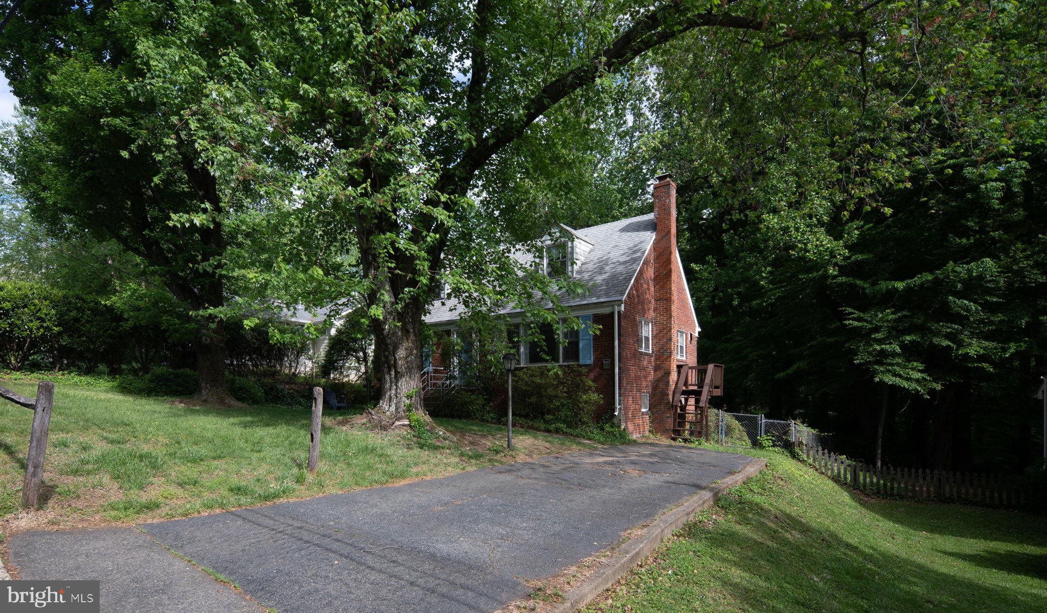 BARCROFT HILLS - Residential