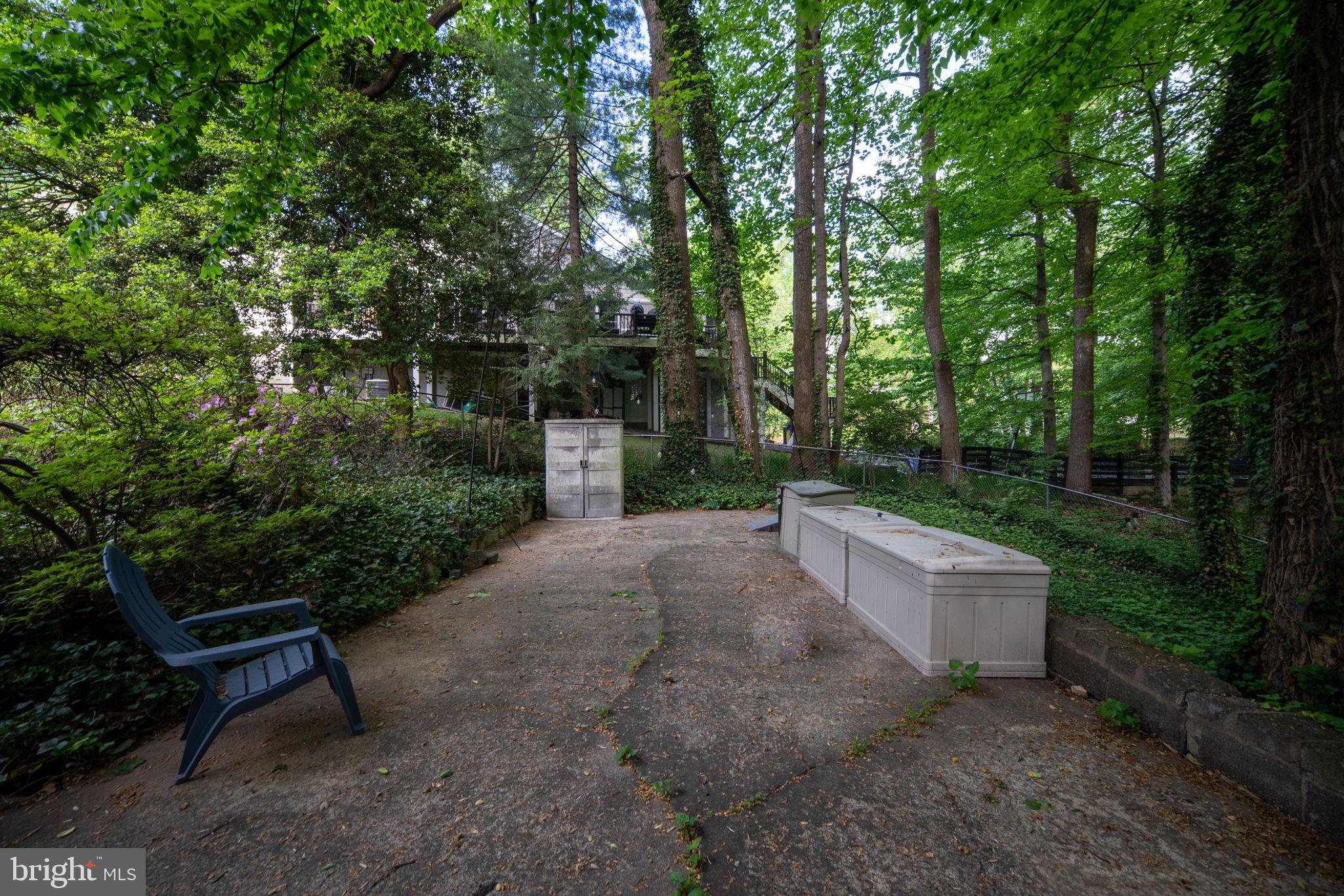 BARCROFT HILLS - Residential