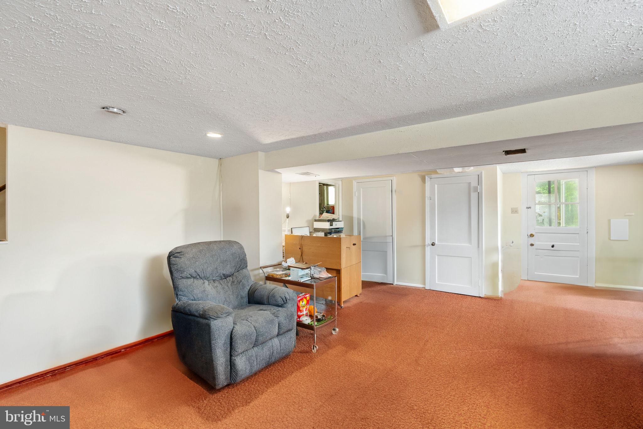 BARCROFT HILLS - Residential