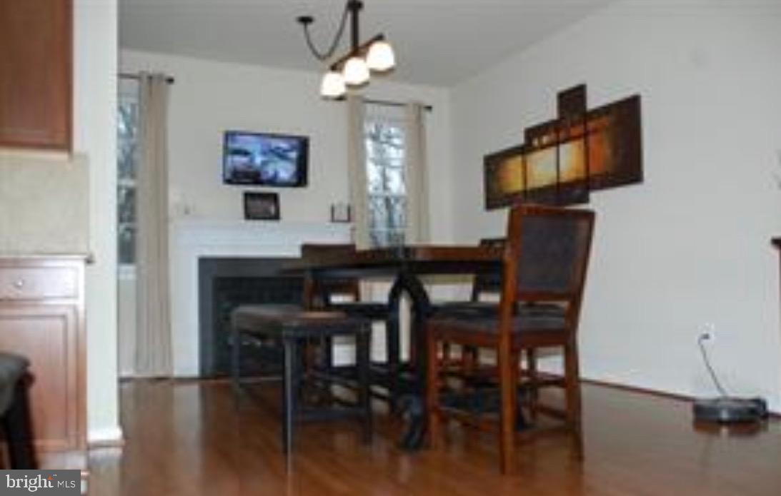 TANYARD SPRINGS - Residential Lease