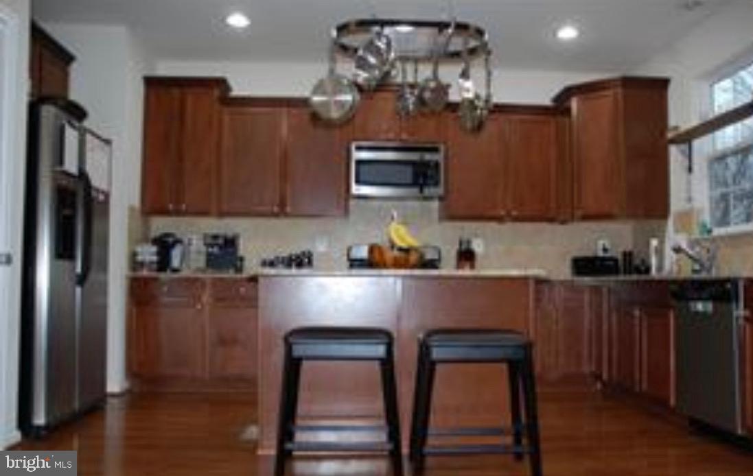 TANYARD SPRINGS - Residential Lease