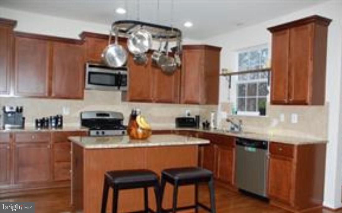 TANYARD SPRINGS - Residential Lease