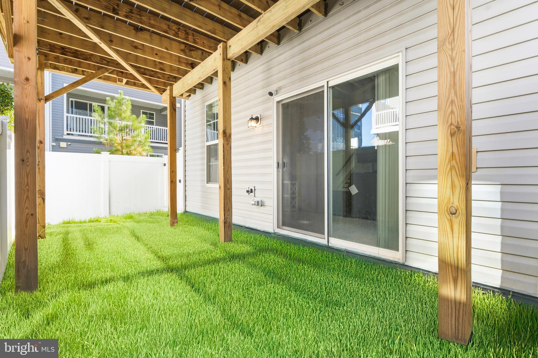 WESTRIDGE AT WESTPHALIA - Residential Lease