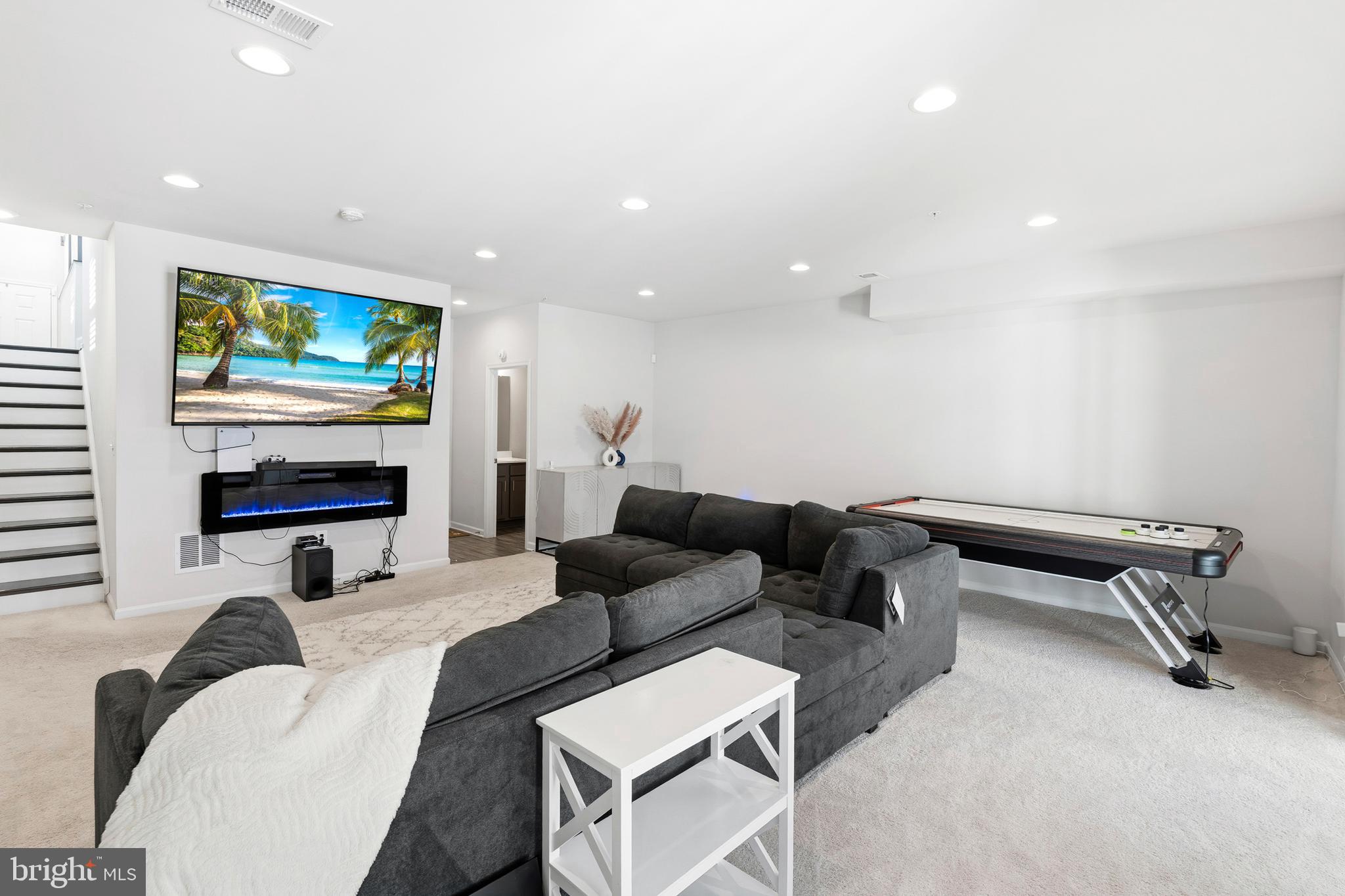 WESTRIDGE AT WESTPHALIA - Residential Lease