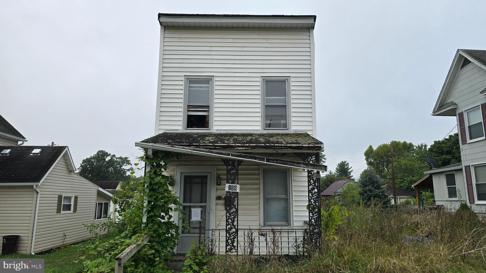 This property located on a large level lot presents a compelling opportunity for investors or renovators ready to tackle a significant project. Priced at $25,000 and sold as-is, it requires substantial rehabilitation. Please note, access to the property is currently restricted, so prospective buyers will need to plan alternative methods for site assessment. Sold with .059 vacant lot next door, 237 E. Elder St. priced at $8,000****** In addition to this property, there is an option to purchase a package deal that includes several other properties in the area. This package deal could provide a strategic advantage for those looking to expand their investment portfolio or undertake a larger-scale renovation project. ****** Ideal for cash buyers or those utilizing hard money loans, this listing offers the chance to transform a fixer-upper into a valuable asset. Seize this opportunity to invest in a property with great potential and explore the benefits of acquiring multiple properties through the package deal.